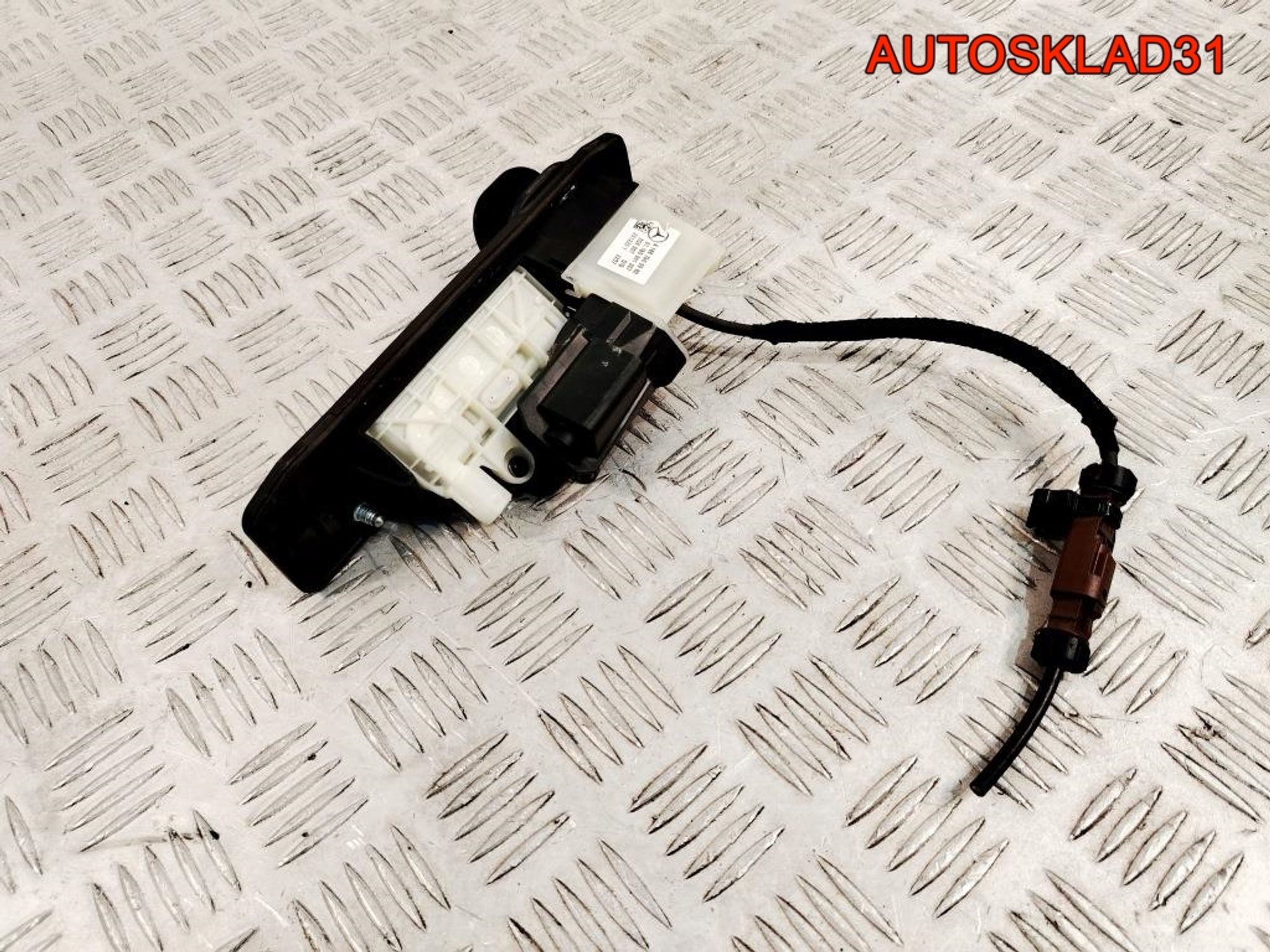 Ручка двери багажника с камерой Mercedes Benz W166 A1667500993, 12000 рублей, Дубовое