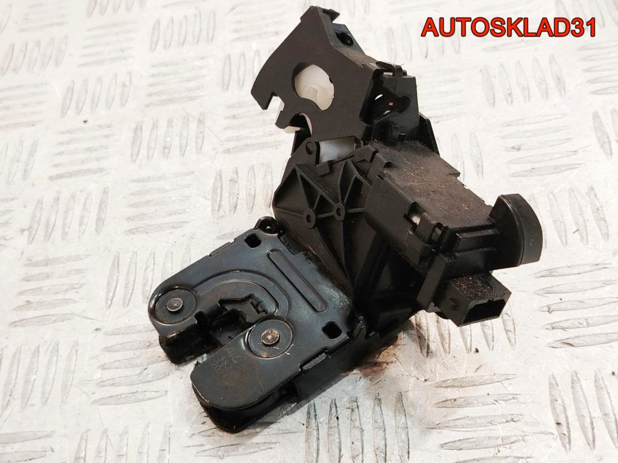 Замок двери багажника Audi A6 C6 Универсал 8P4827505B, 1500 рублей, Дубовое