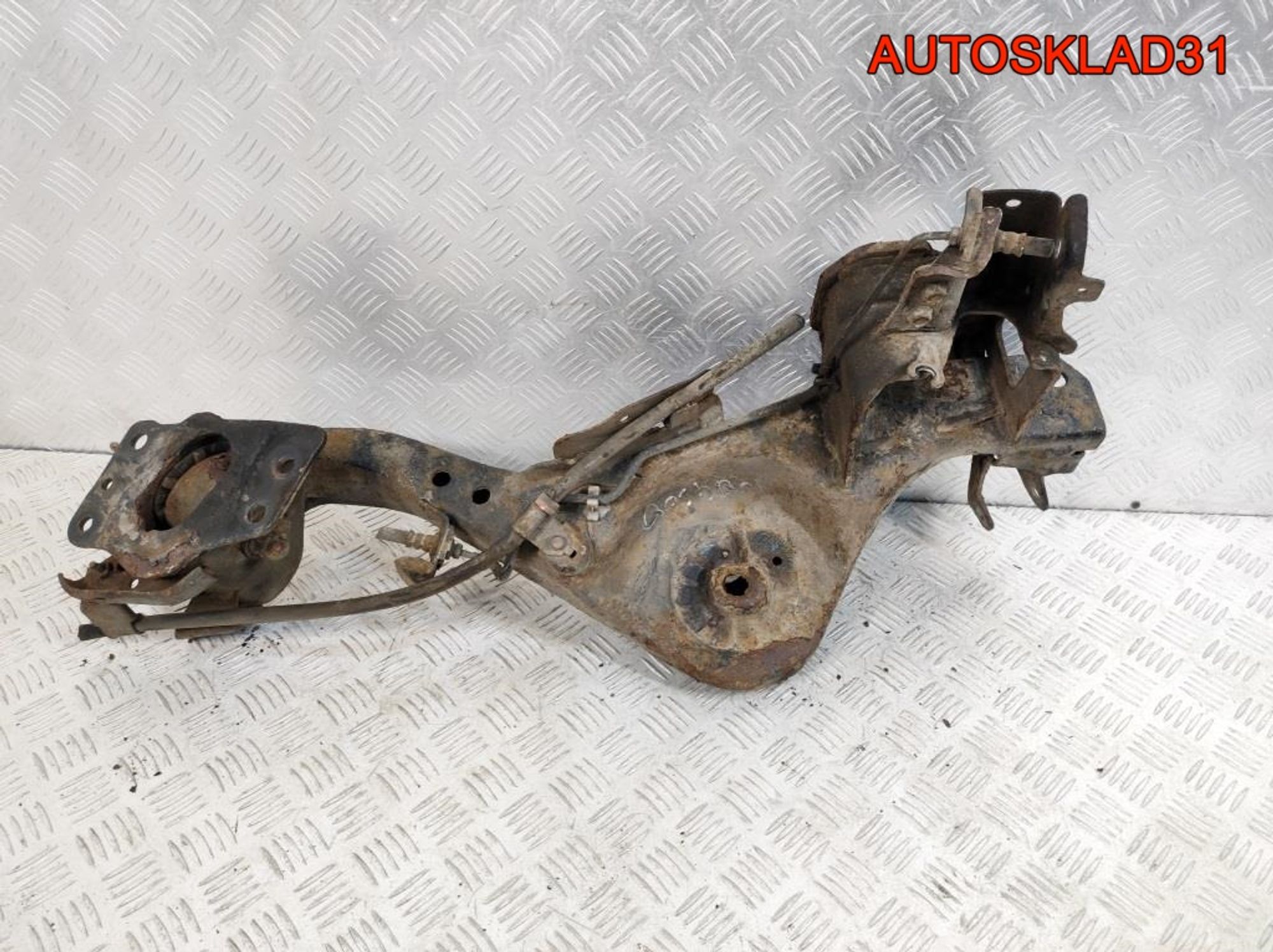 Рычаг задний продольный правый Nissan Qashqai 55501JG000, 5000 рублей, Дубовое