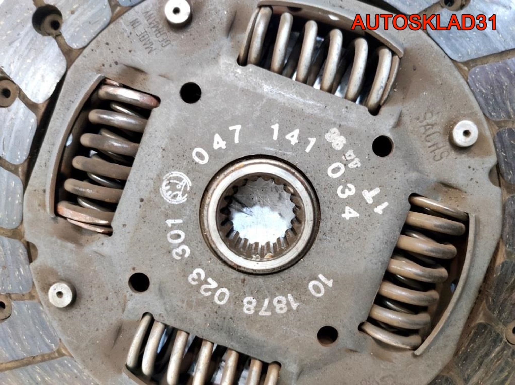 Маховик в сборе со сцеплением VW Lupo 1.0 AHT 047141025A, 1800 рублей, Дубовое