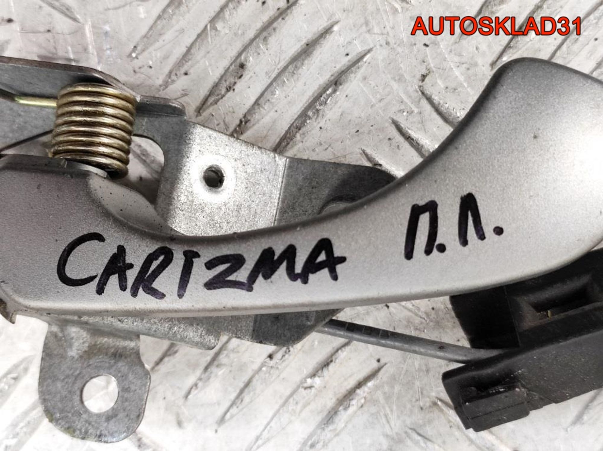 Ручка двери передняя левая Mitsubishi Carisma DA, 500 рублей, Дубовое