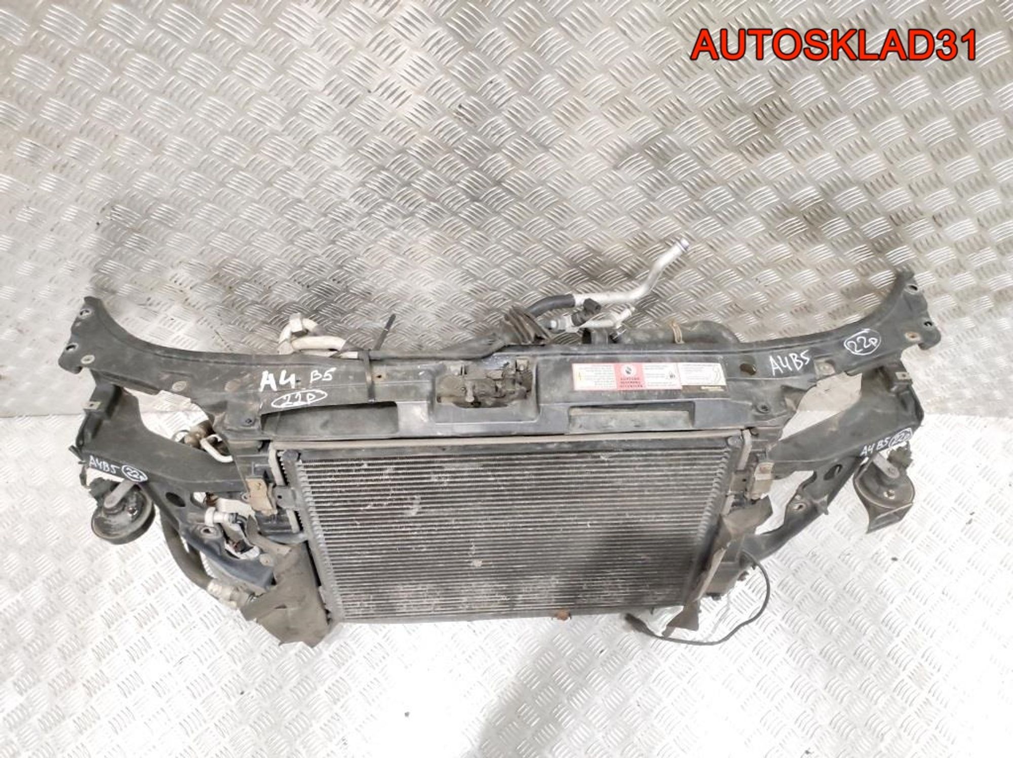 Панель передняя в сборе Audi A4 B5 Рест 1,8 Бензин 8D0805594A, 25000 рублей, Дубовое
