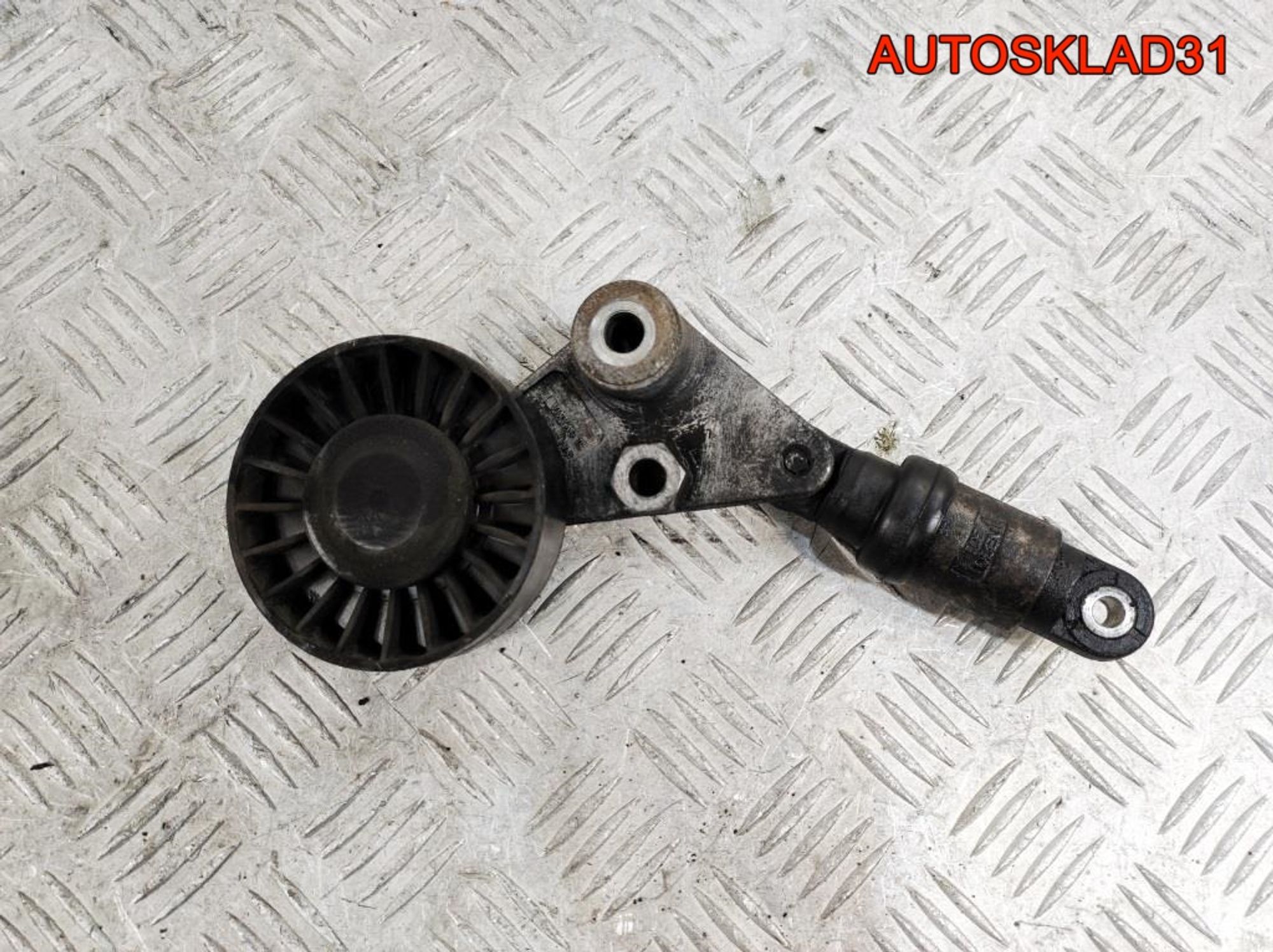 Ролик-натяжитель ремня Opel Vectra C 2,2 Y22DTR 9180809, 500 рублей, Дубовое