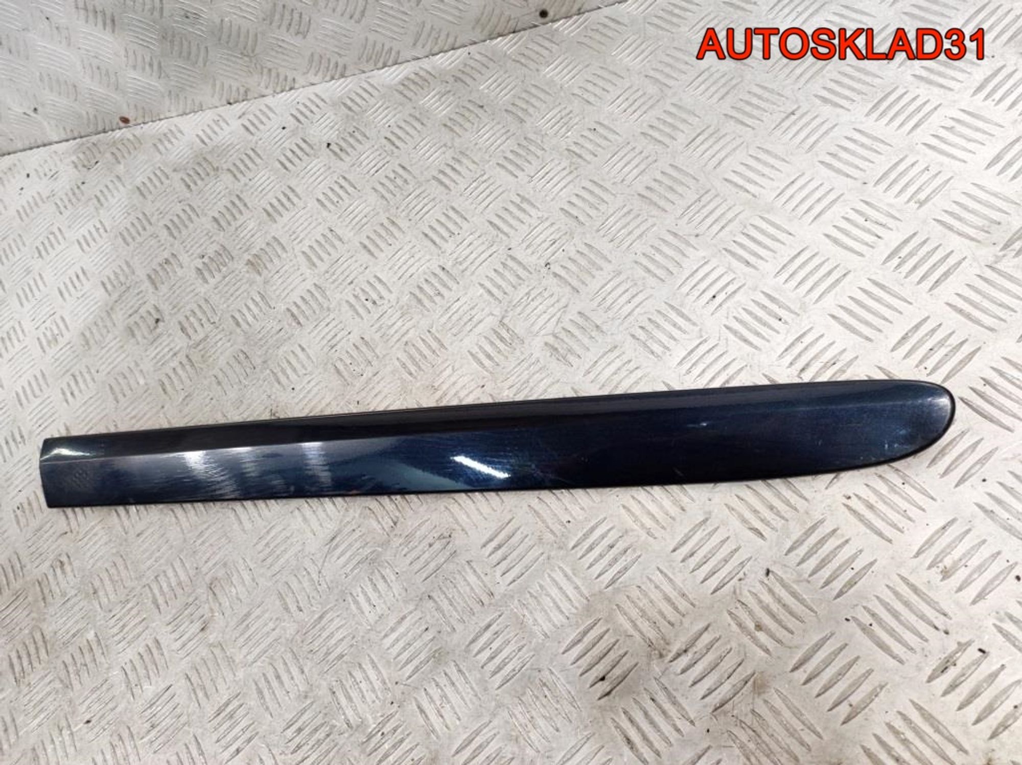 Молдинг задней левой двери Mercedes W211 A2116901162, 900 рублей, Дубовое