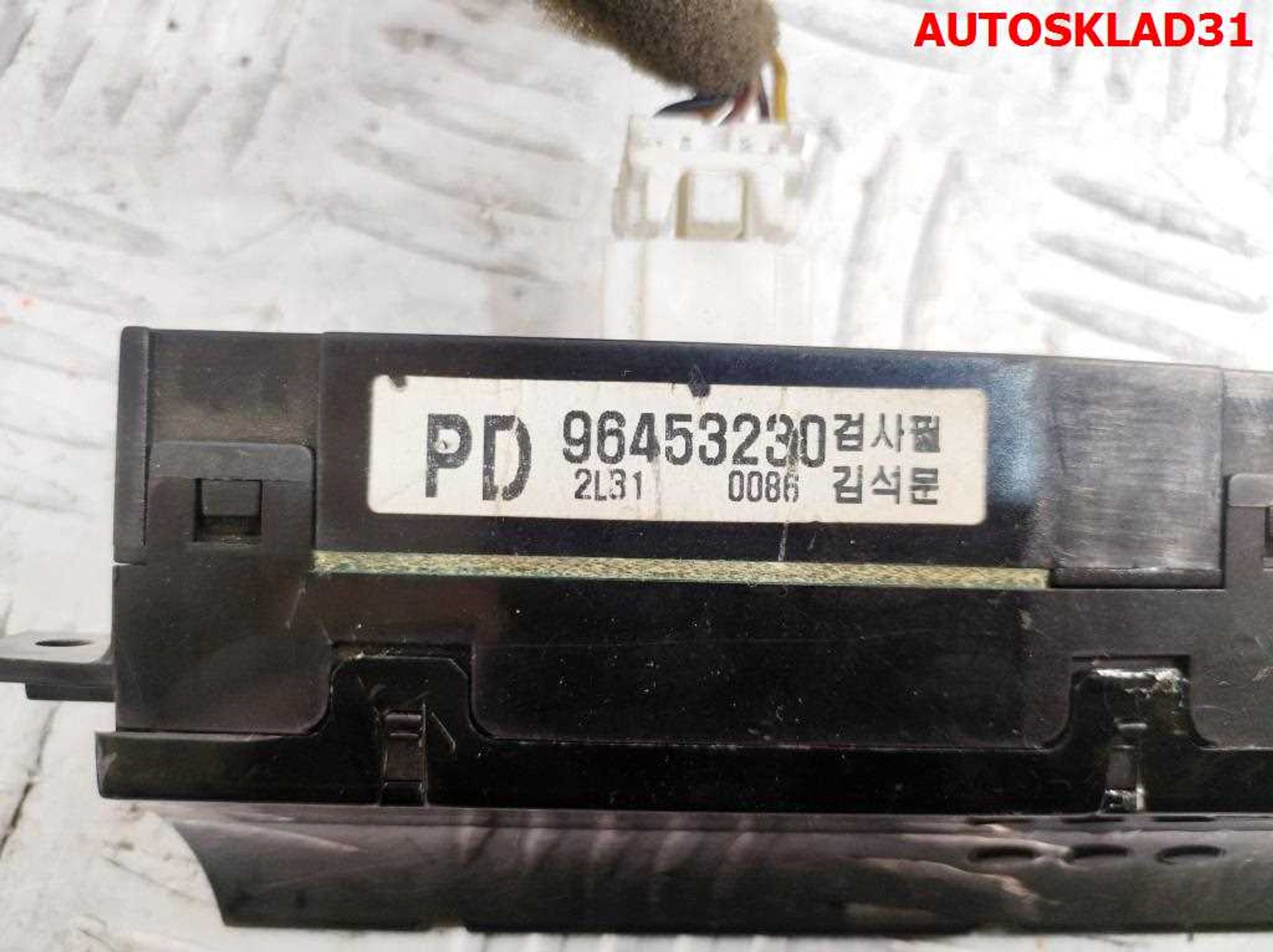 Часы Chevrolet Evanda 96453230, 1500 рублей, Дубовое