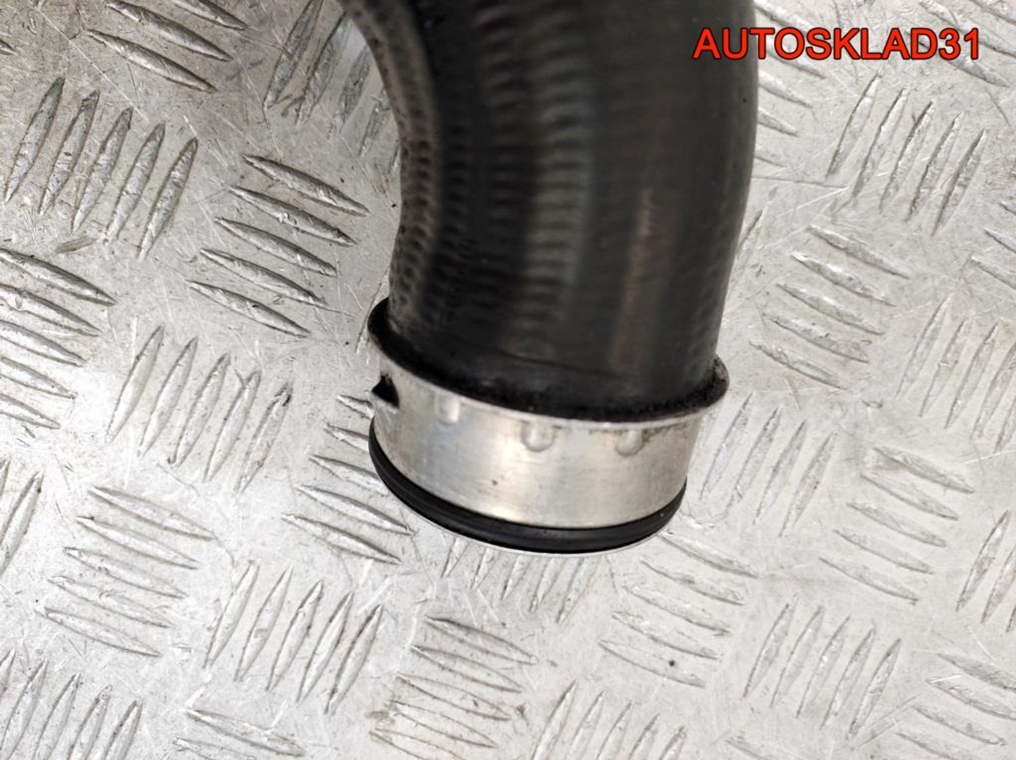 Патрубок интеркулера Audi A4 B6 1,9 Дизель 8E0145745B, 2500 рублей, Дубовое