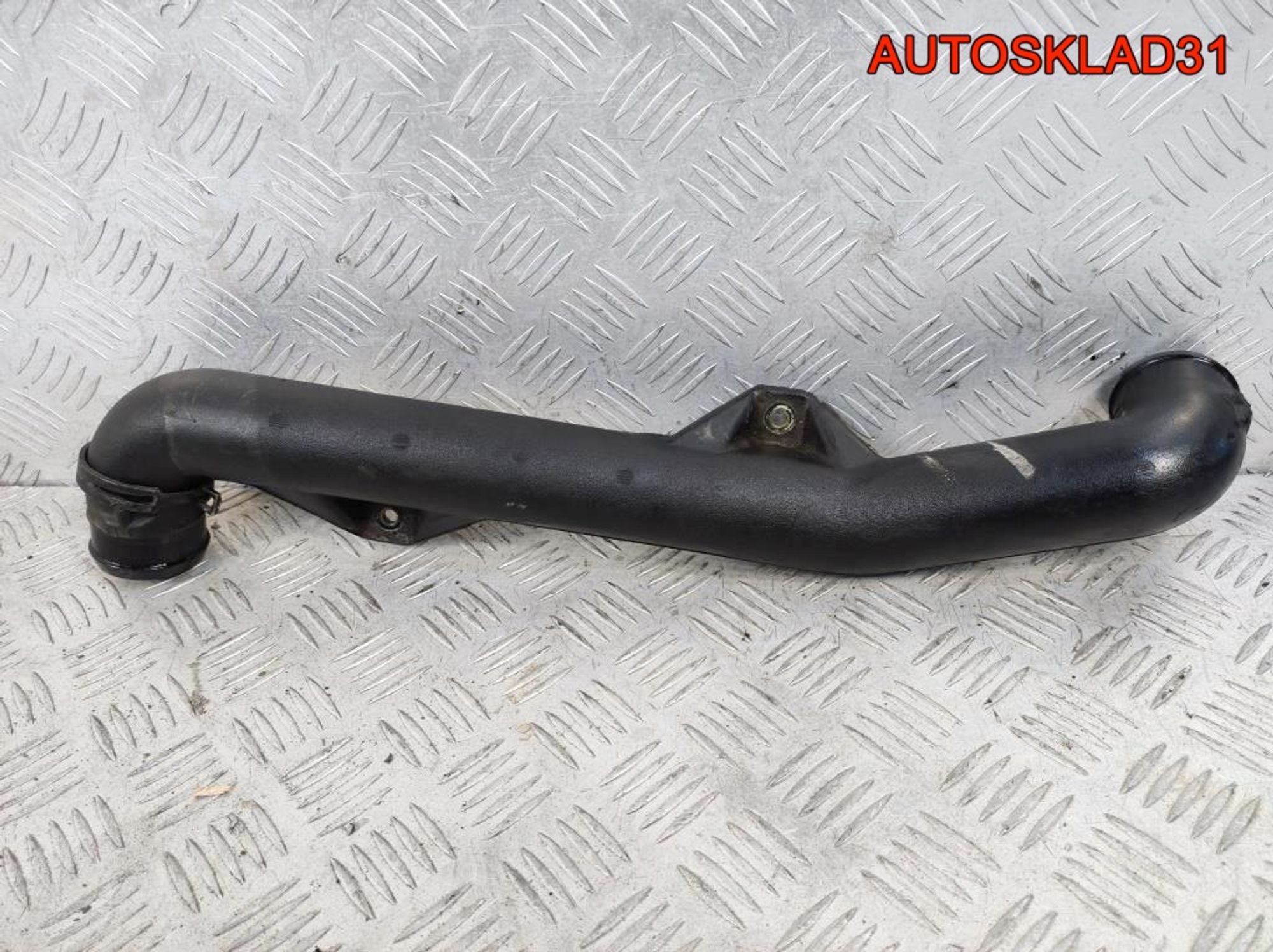 Патрубок интеркулера Volkswagen Golf 3 1H0145840R, 900 рублей, Дубовое