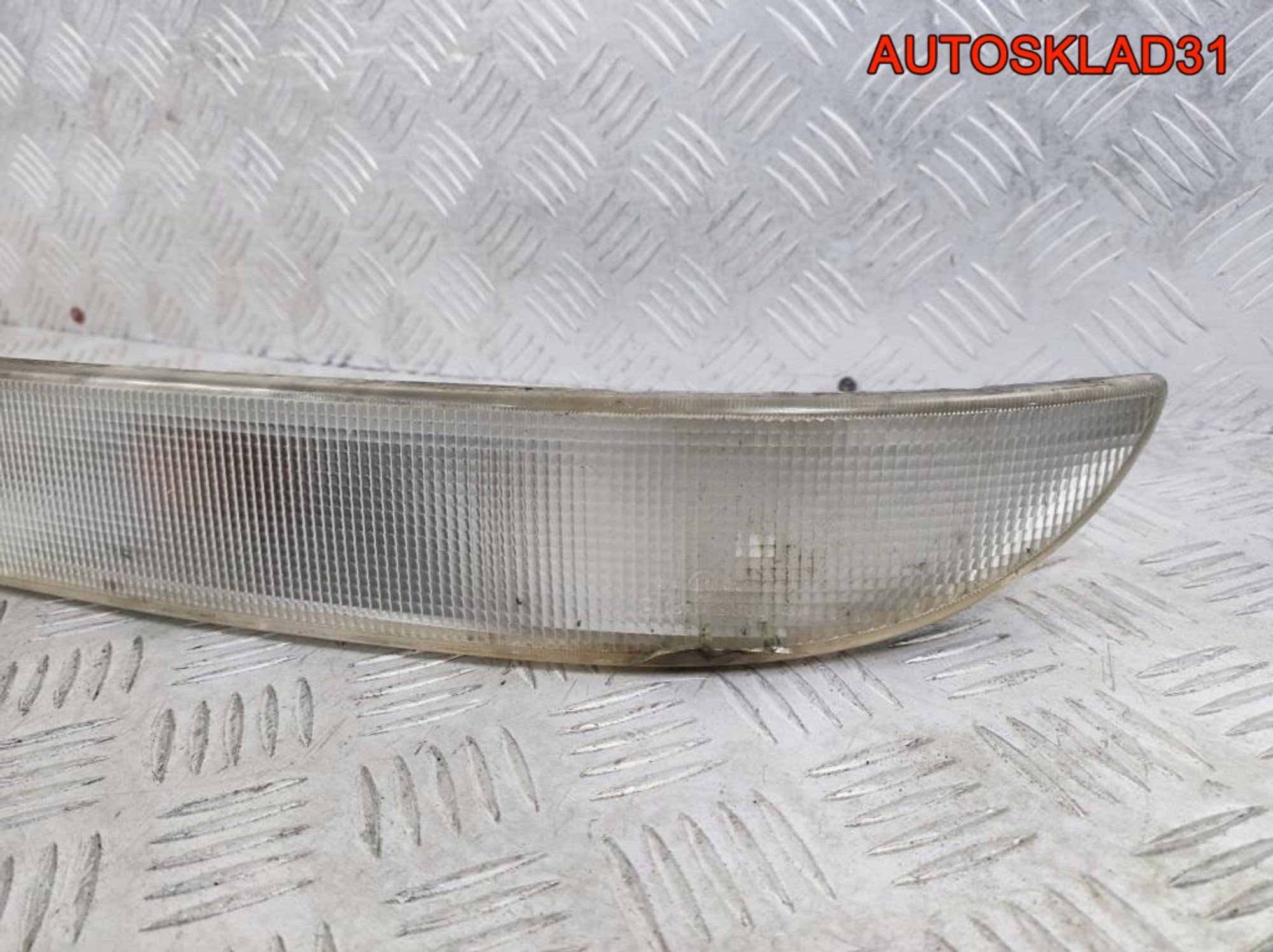 Поворотник левый белый Renault Master 2 7700353946, 2100 рублей, Дубовое