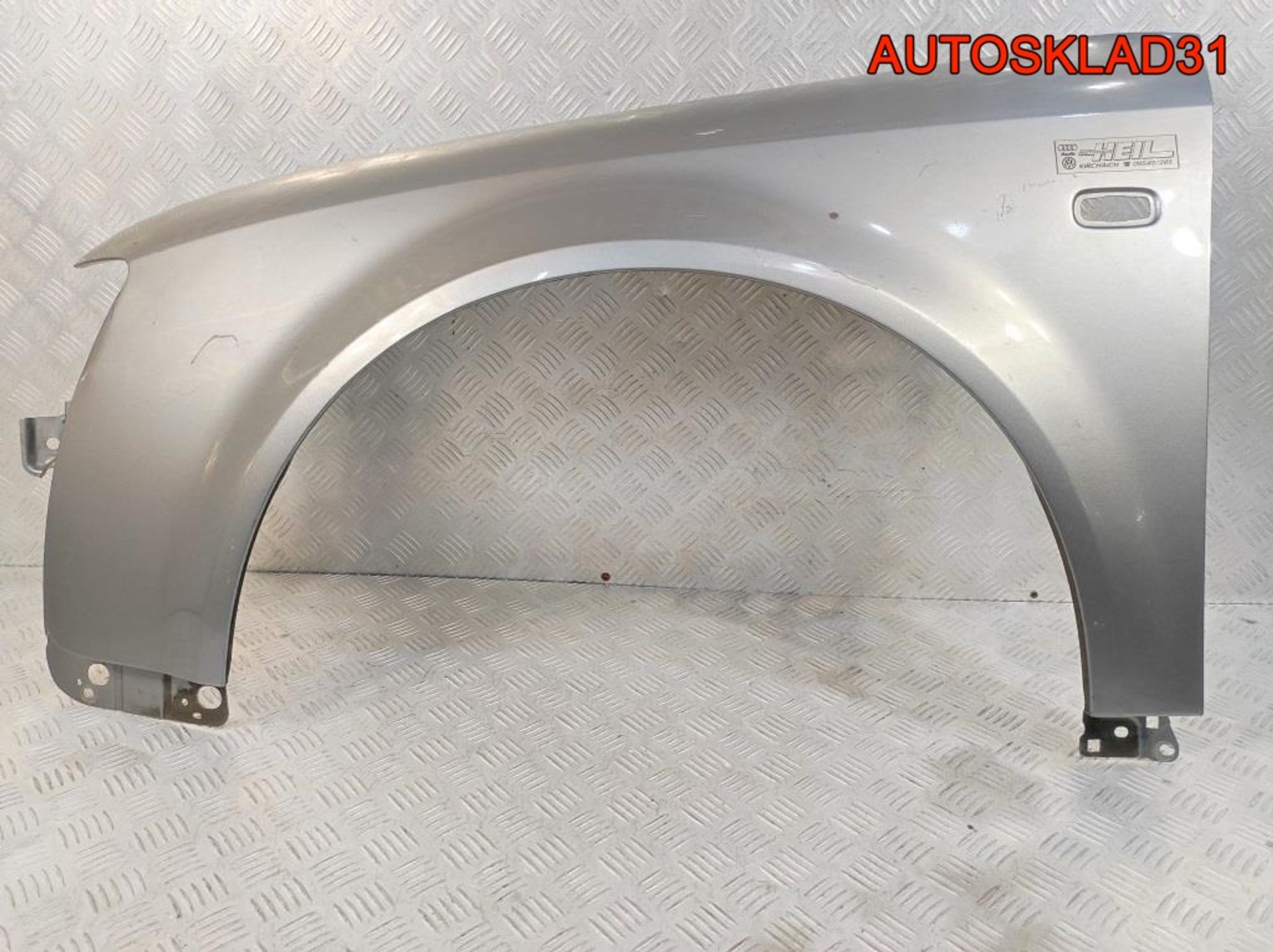 Крыло переднее левое Audi A4 B6 8E0821105B, 9800 рублей, Дубовое