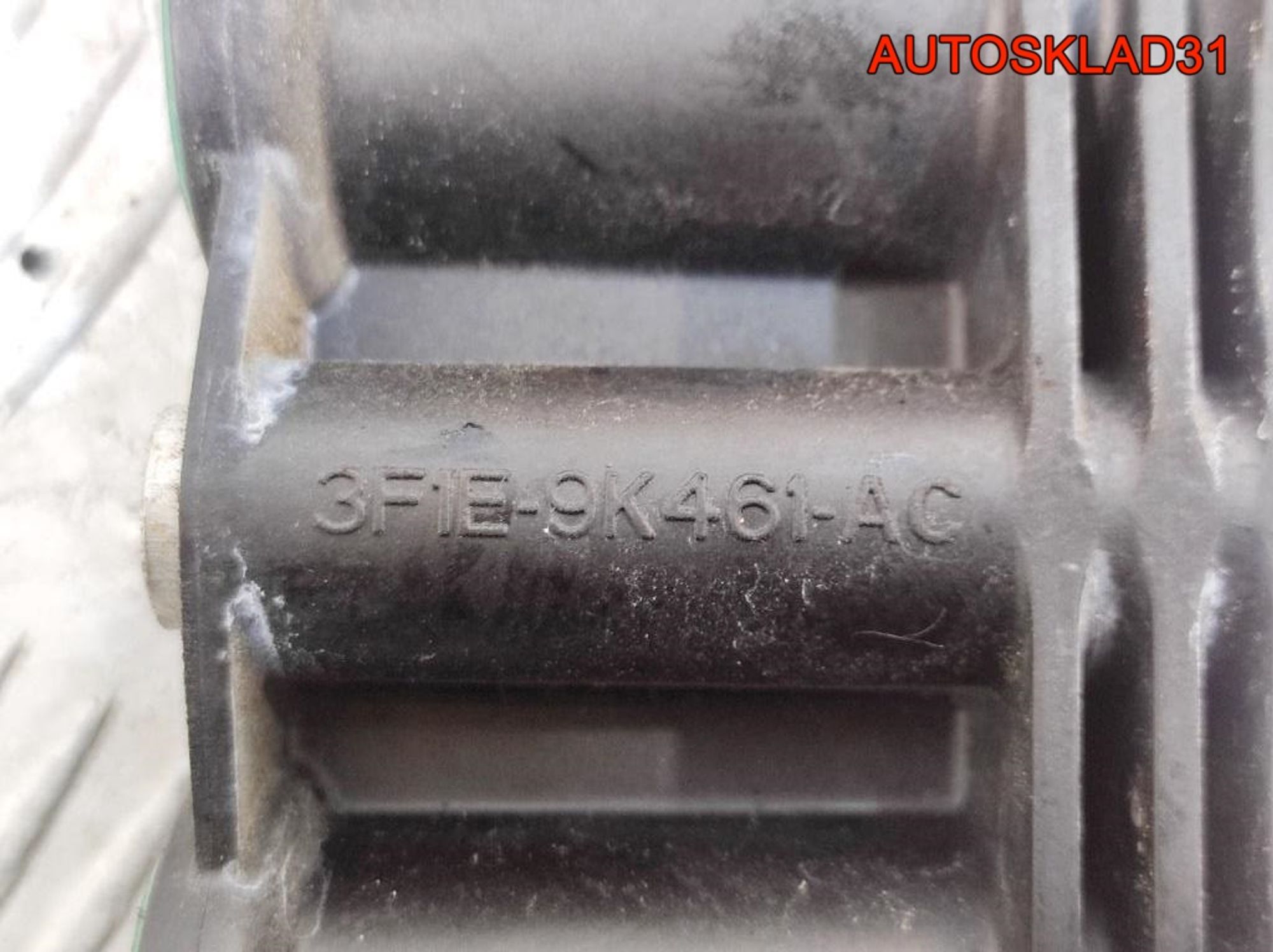 Коллектор впускной Ford Maverick 2 3,0 7KB4 3F1E9K461AC, 900 рублей, Дубовое