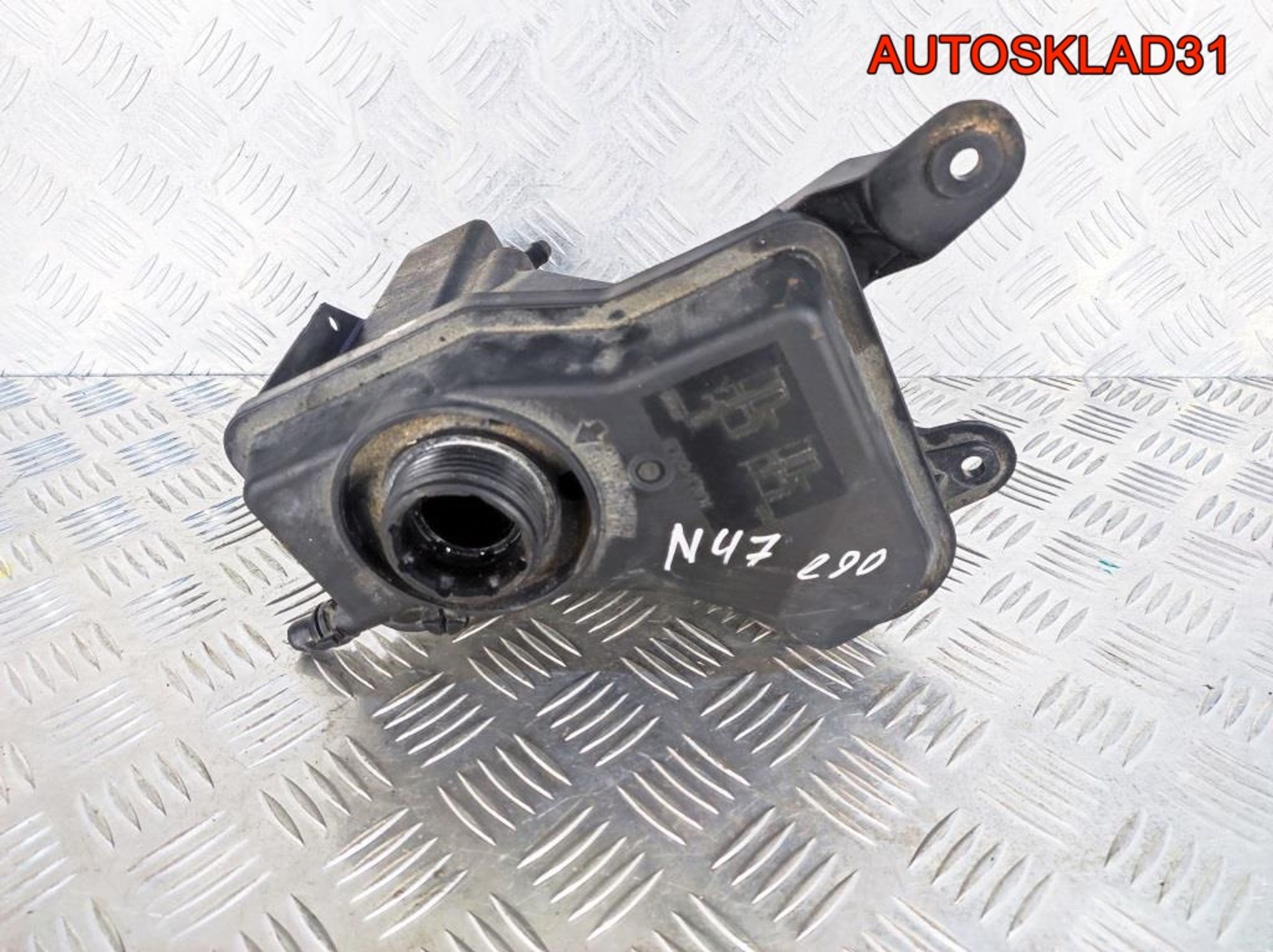 Бачок расширительный BMW E90 N47D20 17137810592, 3000 рублей, Дубовое