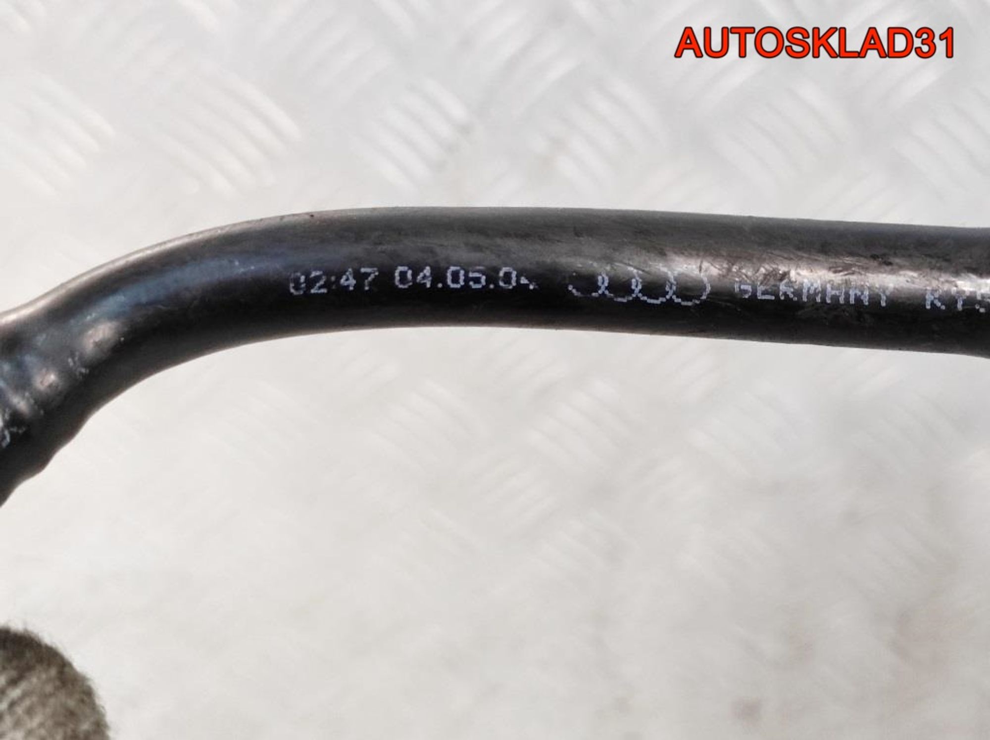 Трубка вакуумная Audi A6 C6 2,4 BDW Бензин 4F0611931BC, 1000 рублей, Дубовое