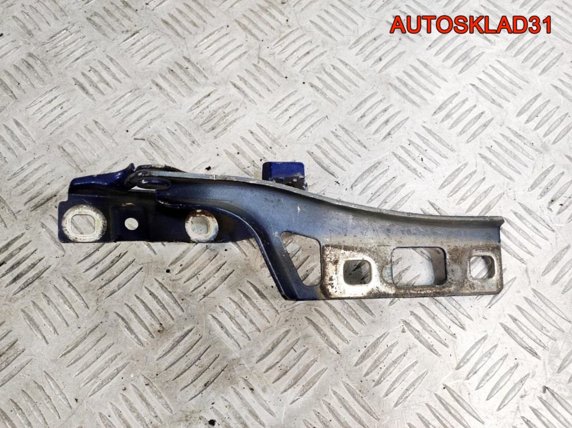 Петля капота левая Opel Zafira B 13224576, 1400 рублей, Дубовое