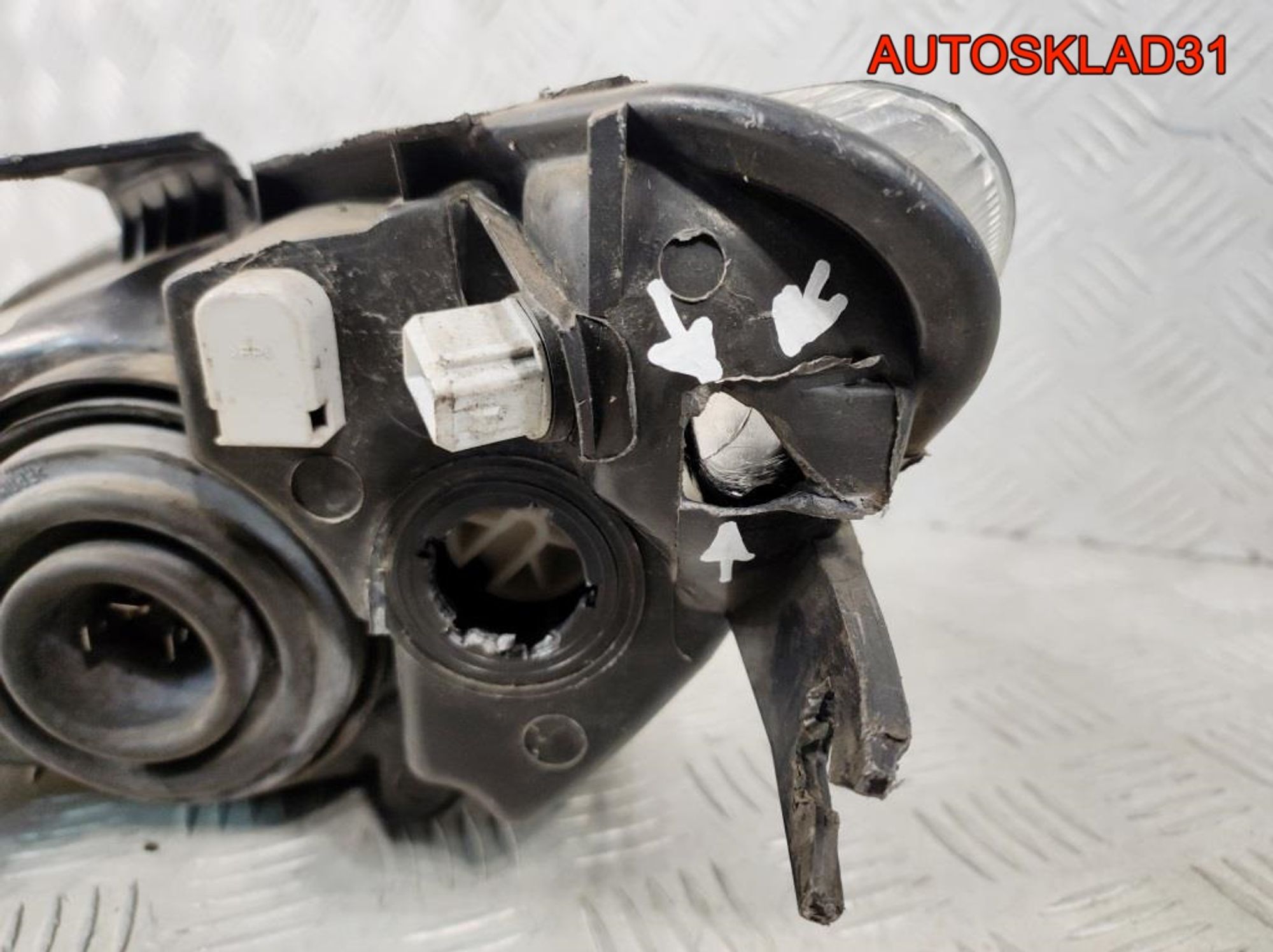 Фара правая Peugeot 206 89002770 Дорест, 4500 рублей, Дубовое