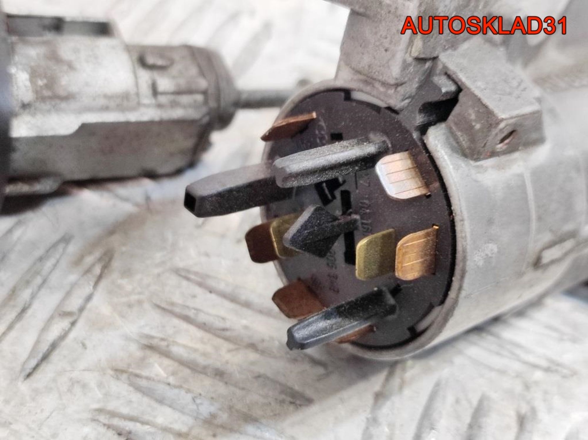 Комплект замок зажигания и личинки с ключом VW Golf 4 4B0905851C, 3600 рублей, Дубовое