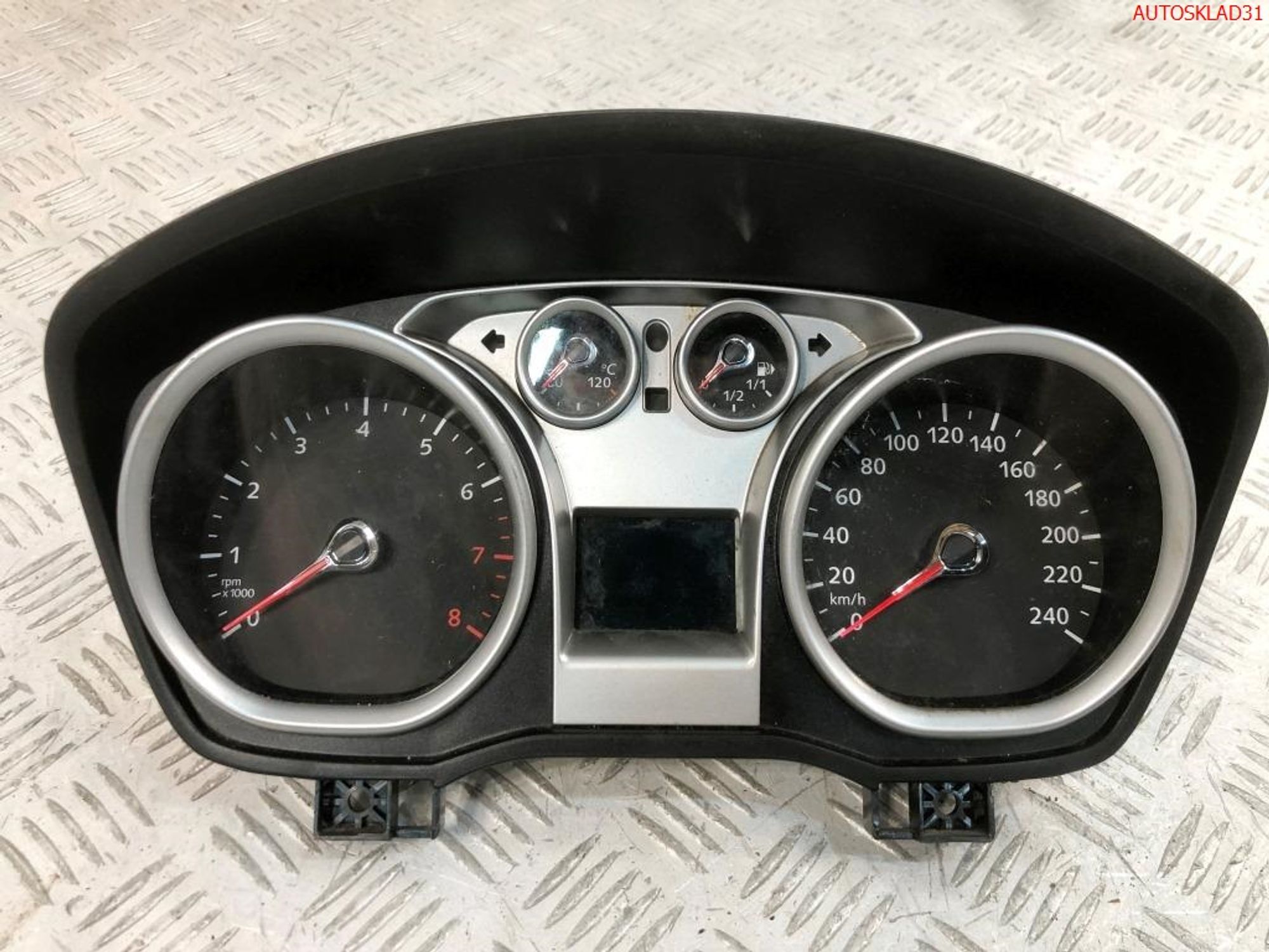 Панель приборов Ford Focus 2 1,6 Бензин 8V4T10849EH, 20000 рублей, Дубовое