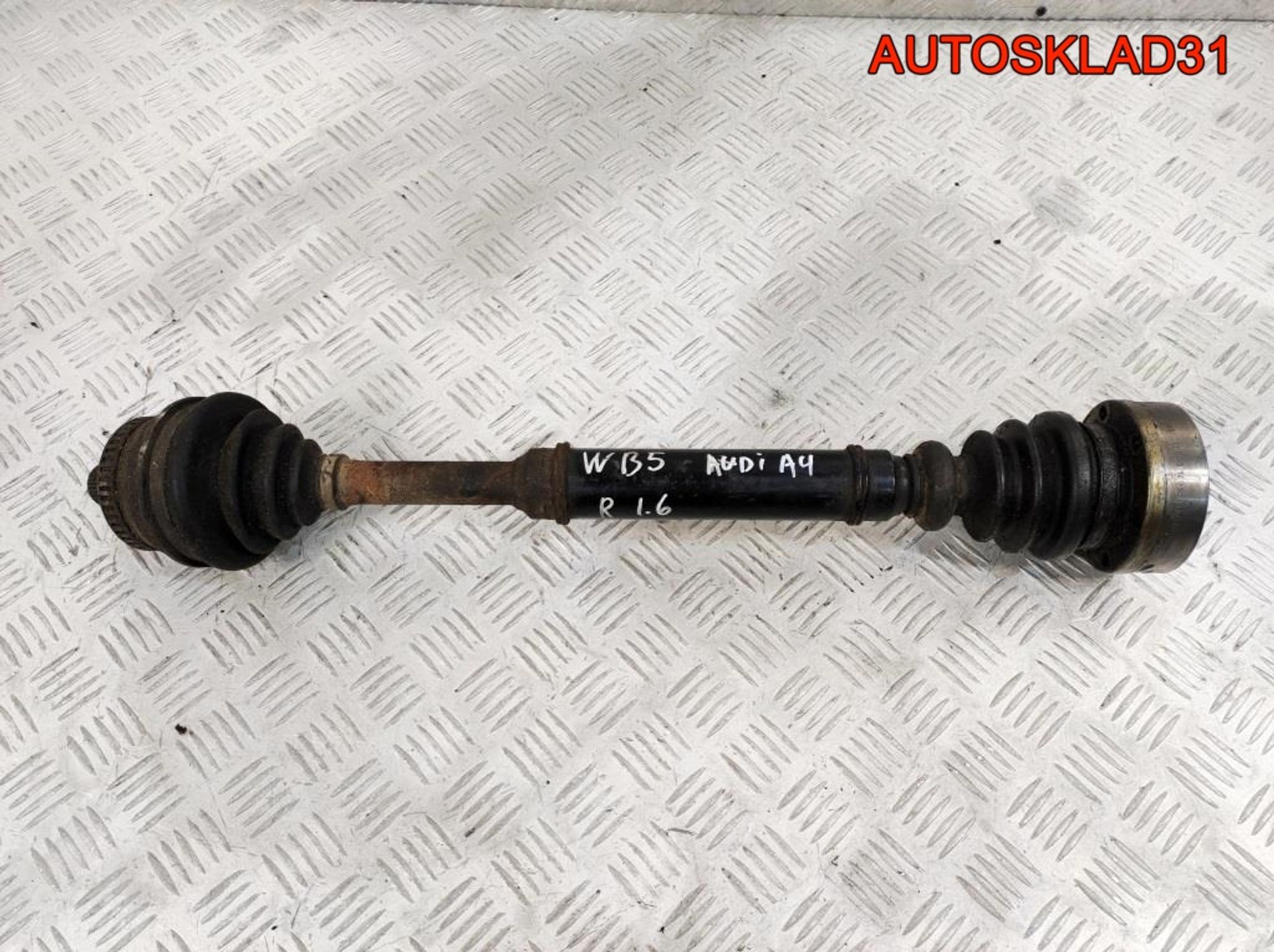 Полуось передняя правая VW Passat B5 8D0407272AP, 4100 рублей, Дубовое