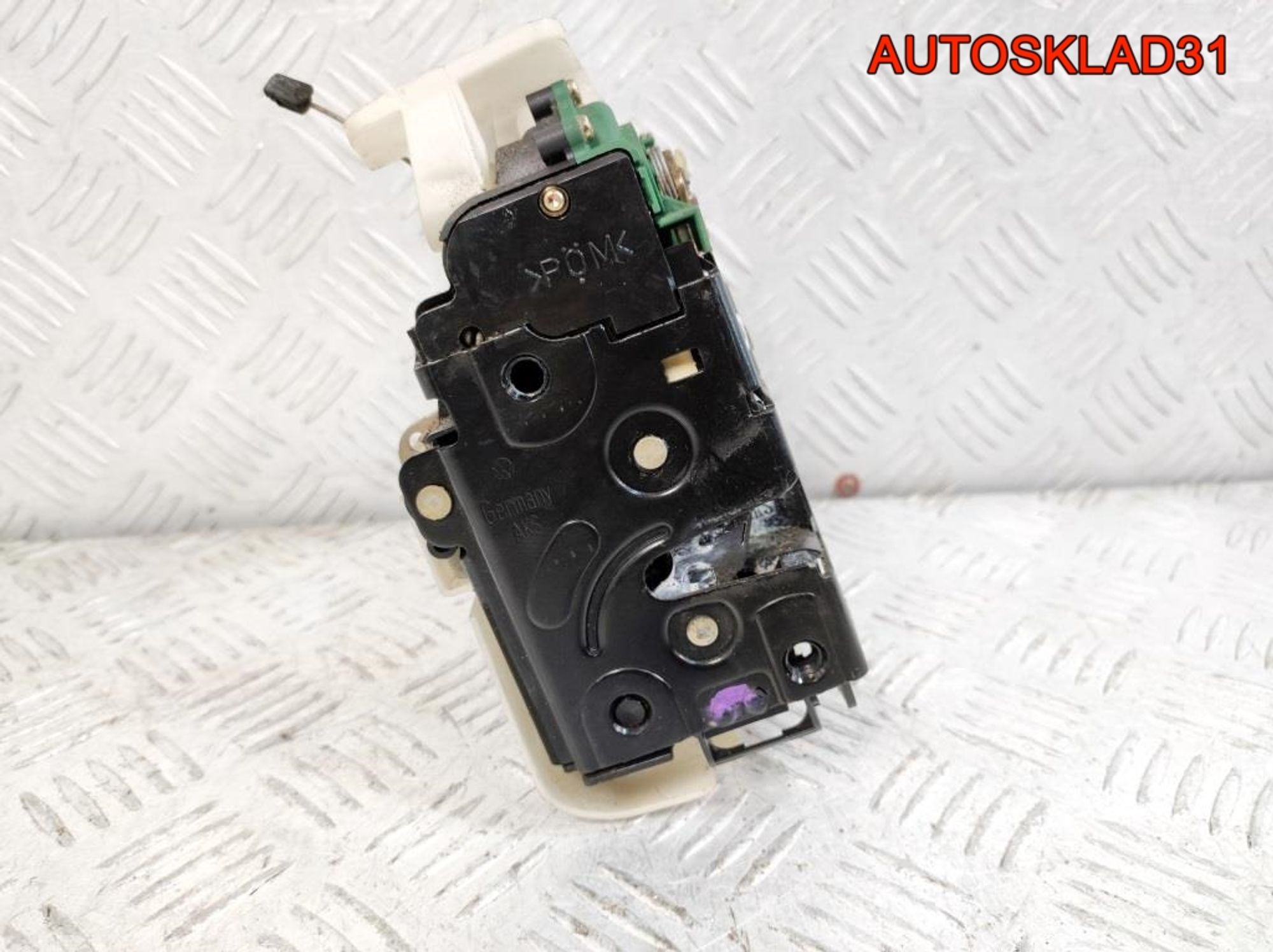 Замок двери передней левой VW Passat B5 3B1837015Q, 3200 рублей, Дубовое