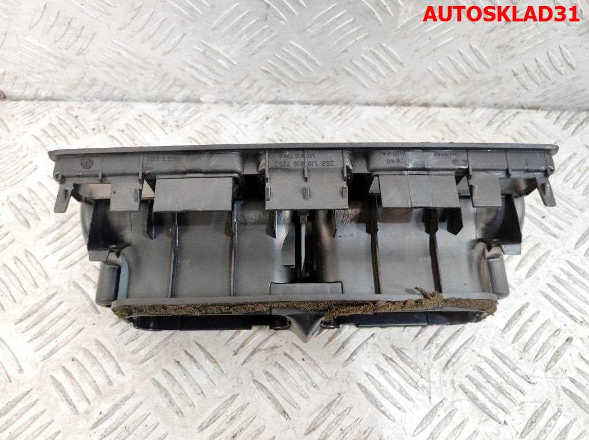 Дефлектор воздушный центральный VW Golf 4 1J0819728C, 1500 рублей, Дубовое