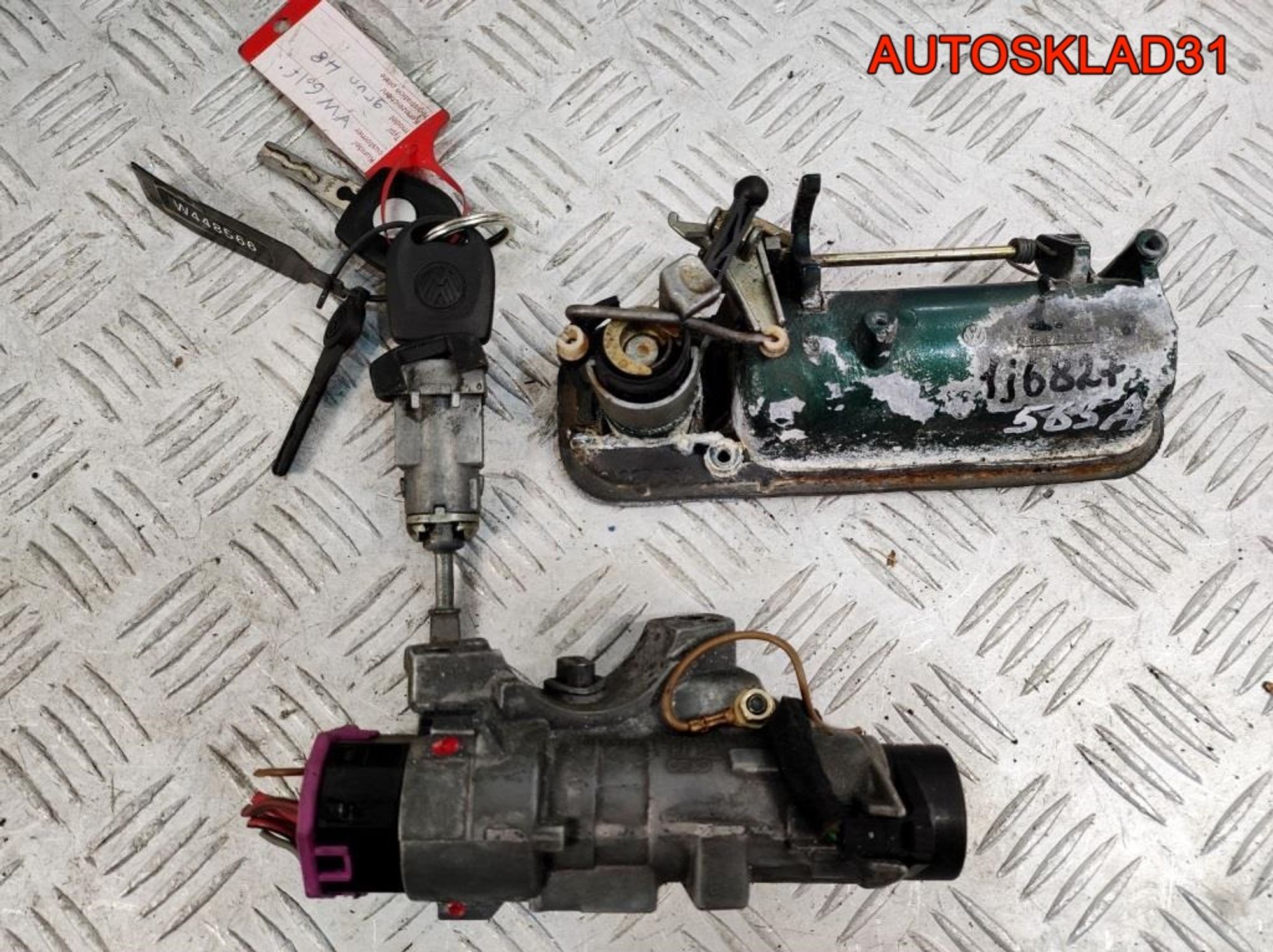 Комплект замок зажигания и личинки с ключом VW Golf 4 4B0905851C, 4100 рублей, Дубовое