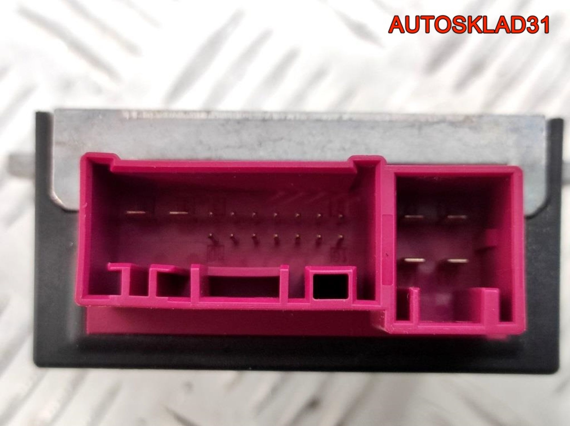 Реле топливного насоса BMW E90 N52B25 16147169960, 4100 рублей, Дубовое