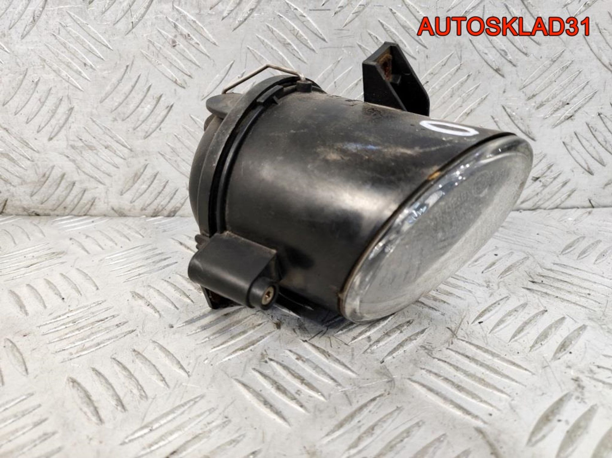 Фара противотуманная правая VW Polo 4 6Q0941700, 1400 рублей, Дубовое