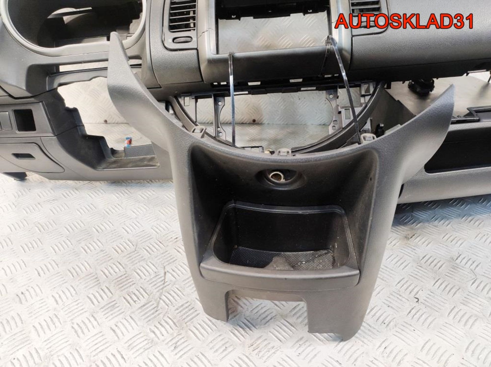 Торпедо Голое Nissan Note E11 Не востановленная, 32400 рублей, Дубовое