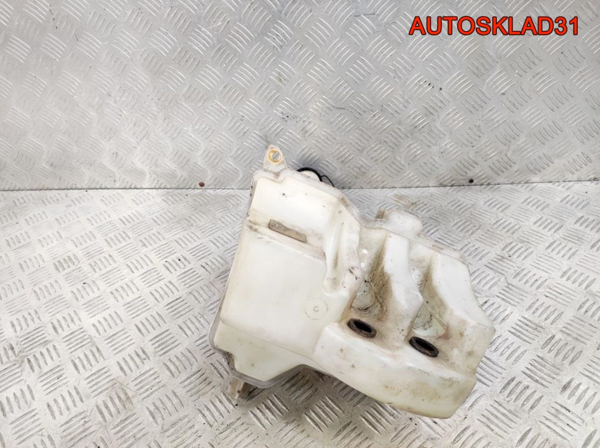 Бачок омывателя Ford Maverick 2 7L8417B613AA, 2700 рублей, Дубовое