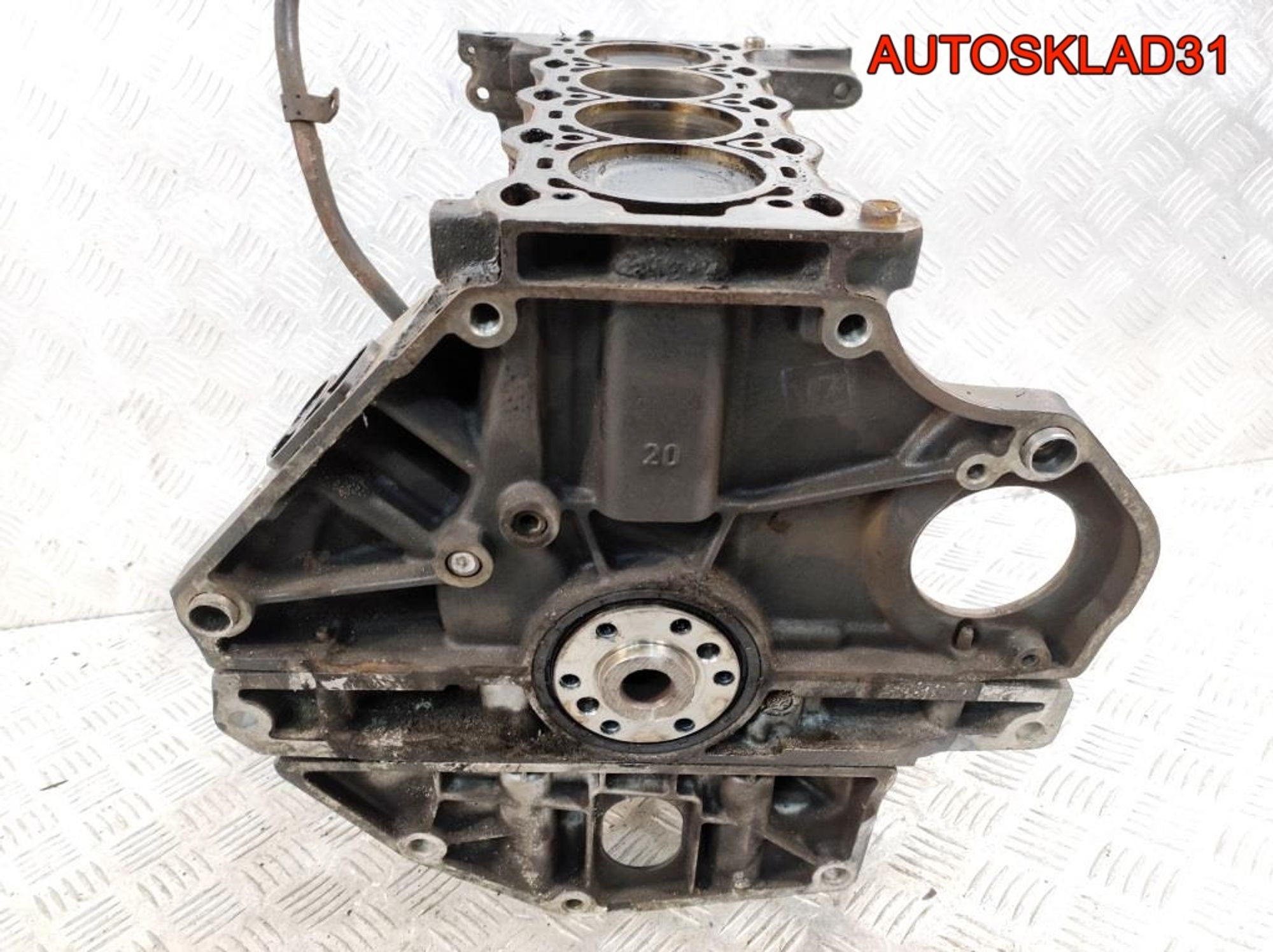 Блок цилиндров Opel Corsa D 1,4 Z14XEP 24450960, 31500 рублей, Дубовое