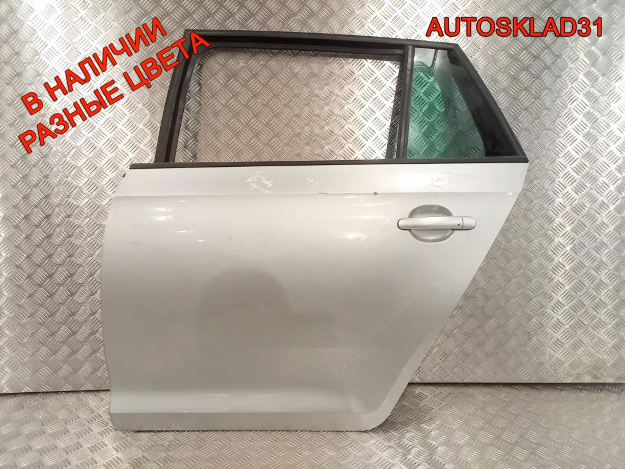 Дверь задняя левая Голая Skoda Rapid Combi, 22500 рублей, Дубовое