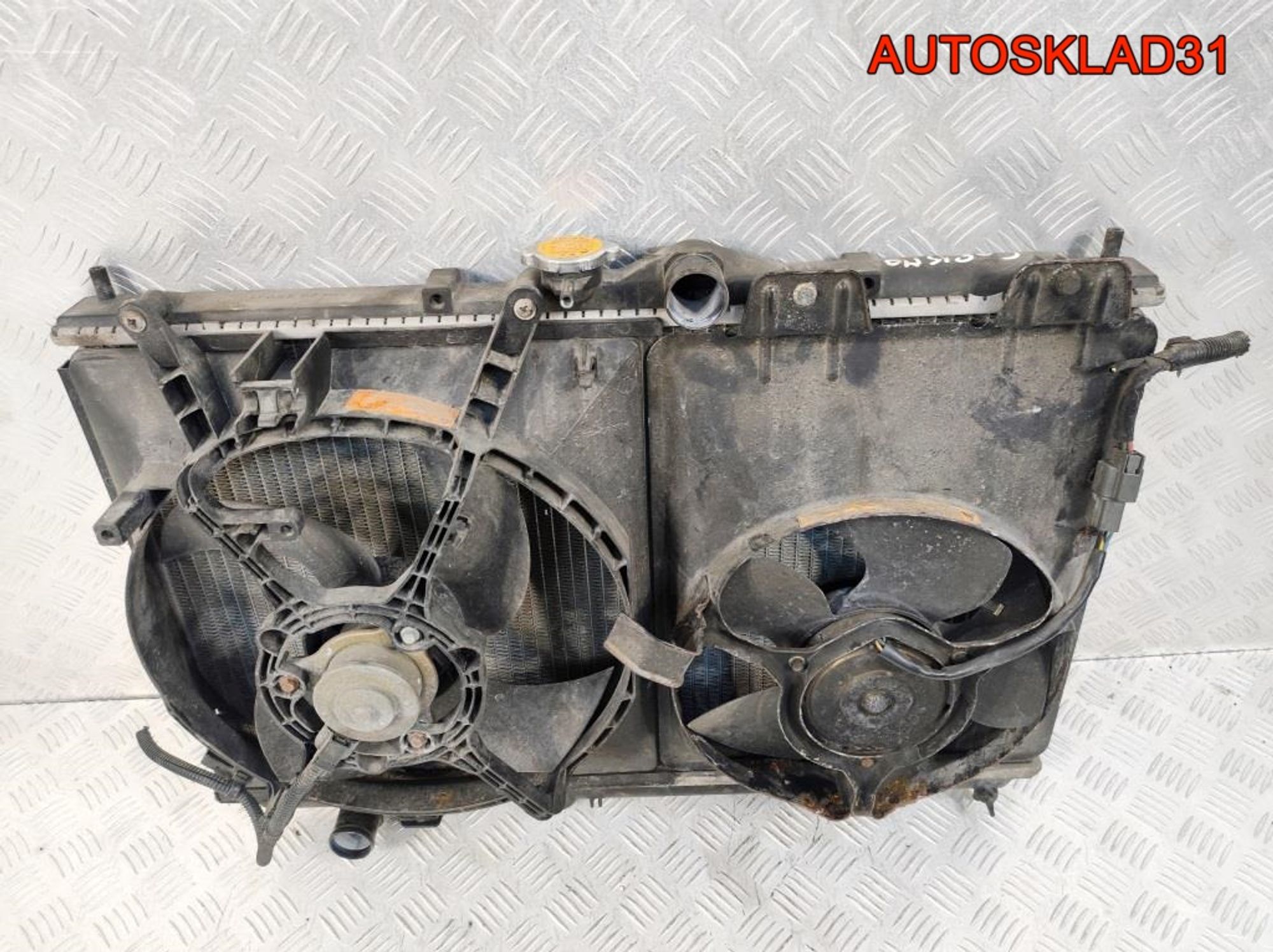 Кассета радиаторов в сборе Mitsubishi Carisma DA 1,8 бензин 4G93, 5000 рублей, Дубовое