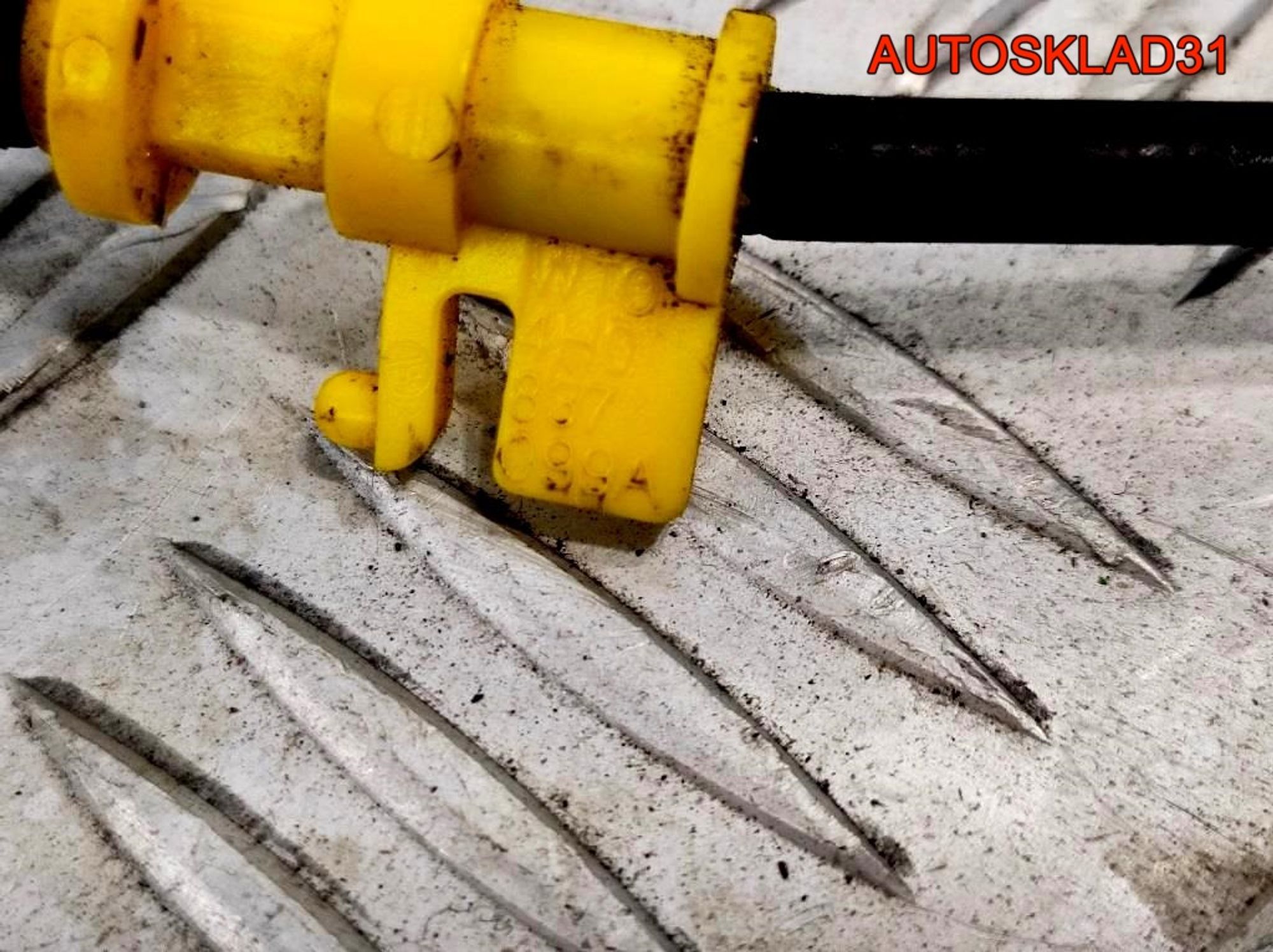 Трос открывания двери Audi A6 C7 4G 4H0837099A, 1000 рублей, Дубовое