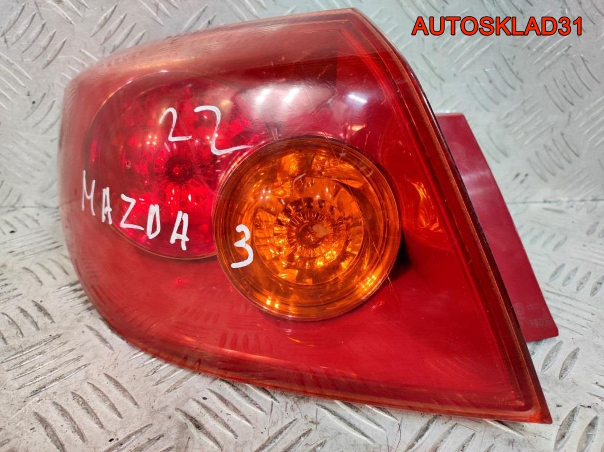Фонарь задний левый Mazda 3 BK BP4K51160E Хетчбэк, 2500 рублей, Дубовое