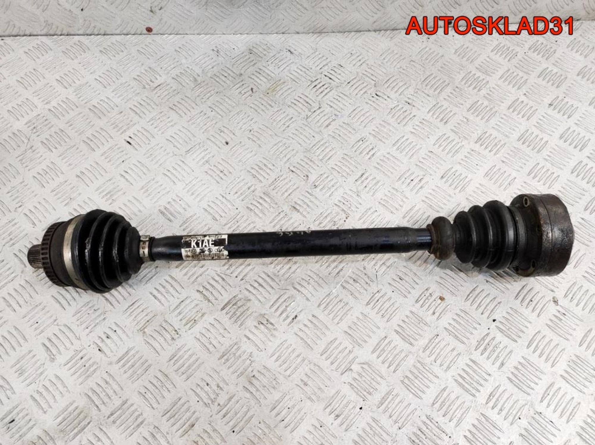 Полуось передняя левая Audi A4 B6 8E0407271AE МКПП, 4100 рублей, Дубовое