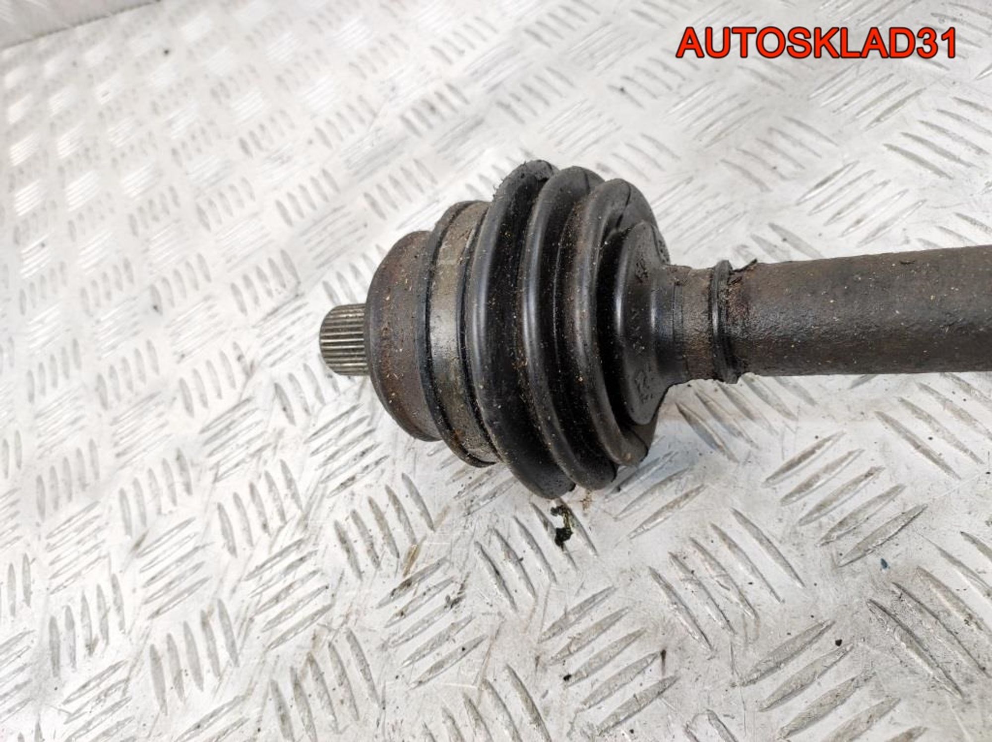 Привод передний левый Audi 80 B3 1,8 Бензин, 2300 рублей, Дубовое