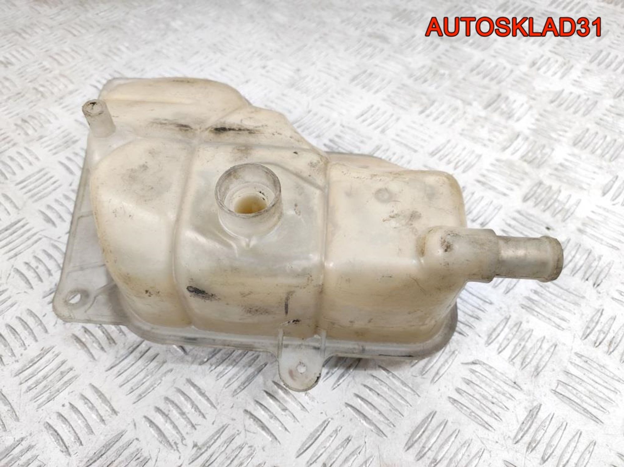 Бачок расширительный Audi A4 B5 8D0121407, 1200 рублей, Дубовое