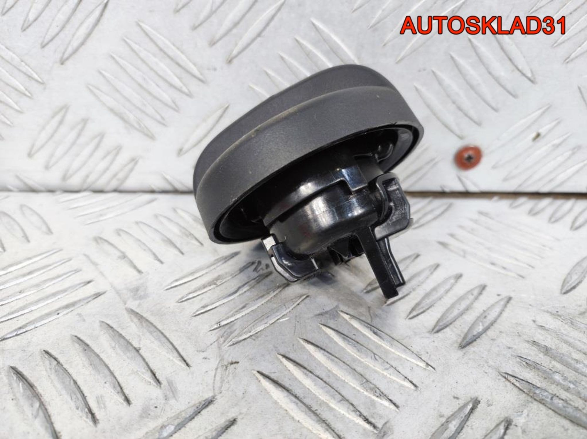 Крышка топливного бака Peugeot 208 1508G0, 900 рублей, Дубовое