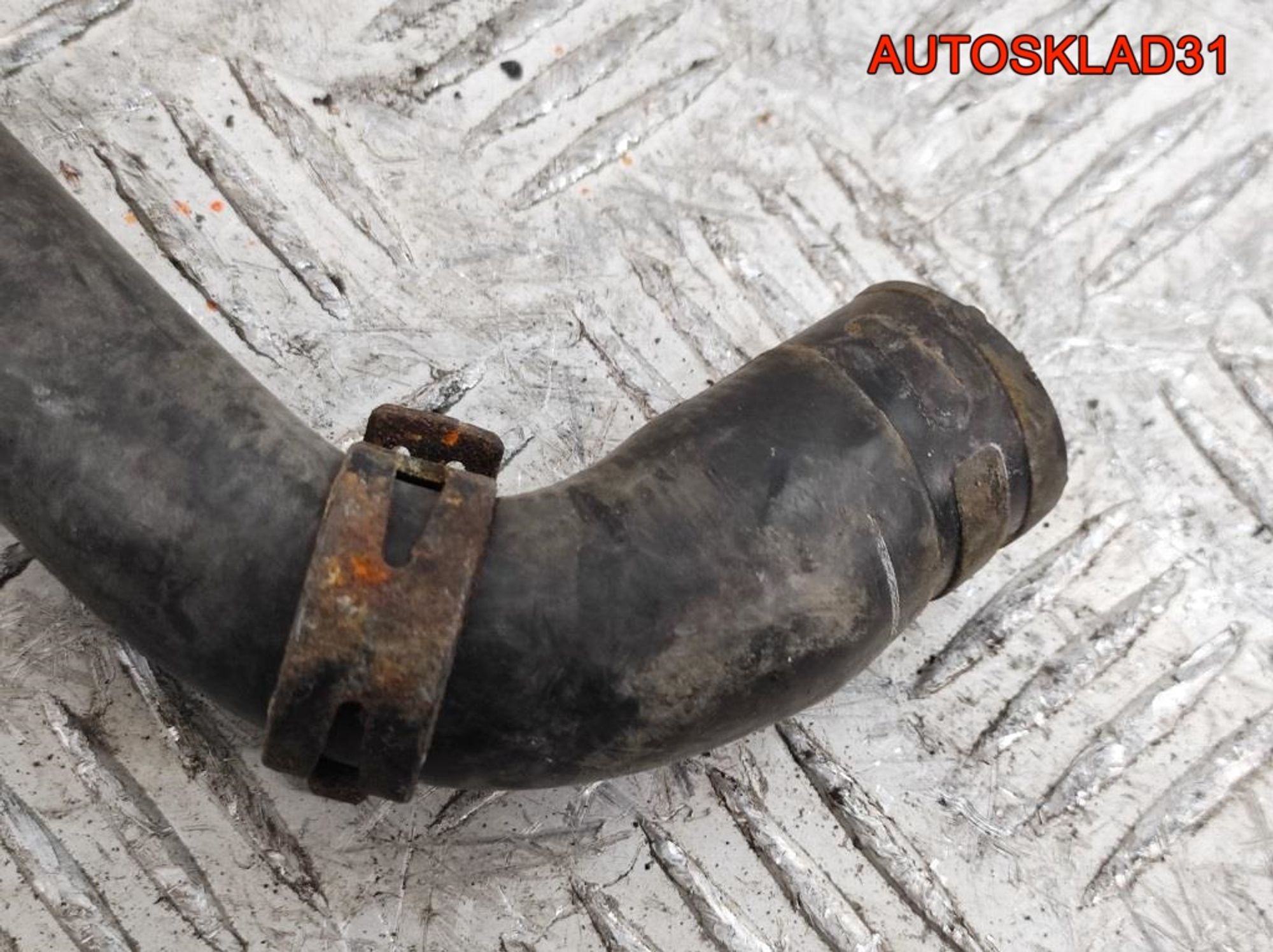 Патрубок радиатора VW Passat B5+ 1,9 Дизель 4B0121049S, 1500 рублей, Дубовое