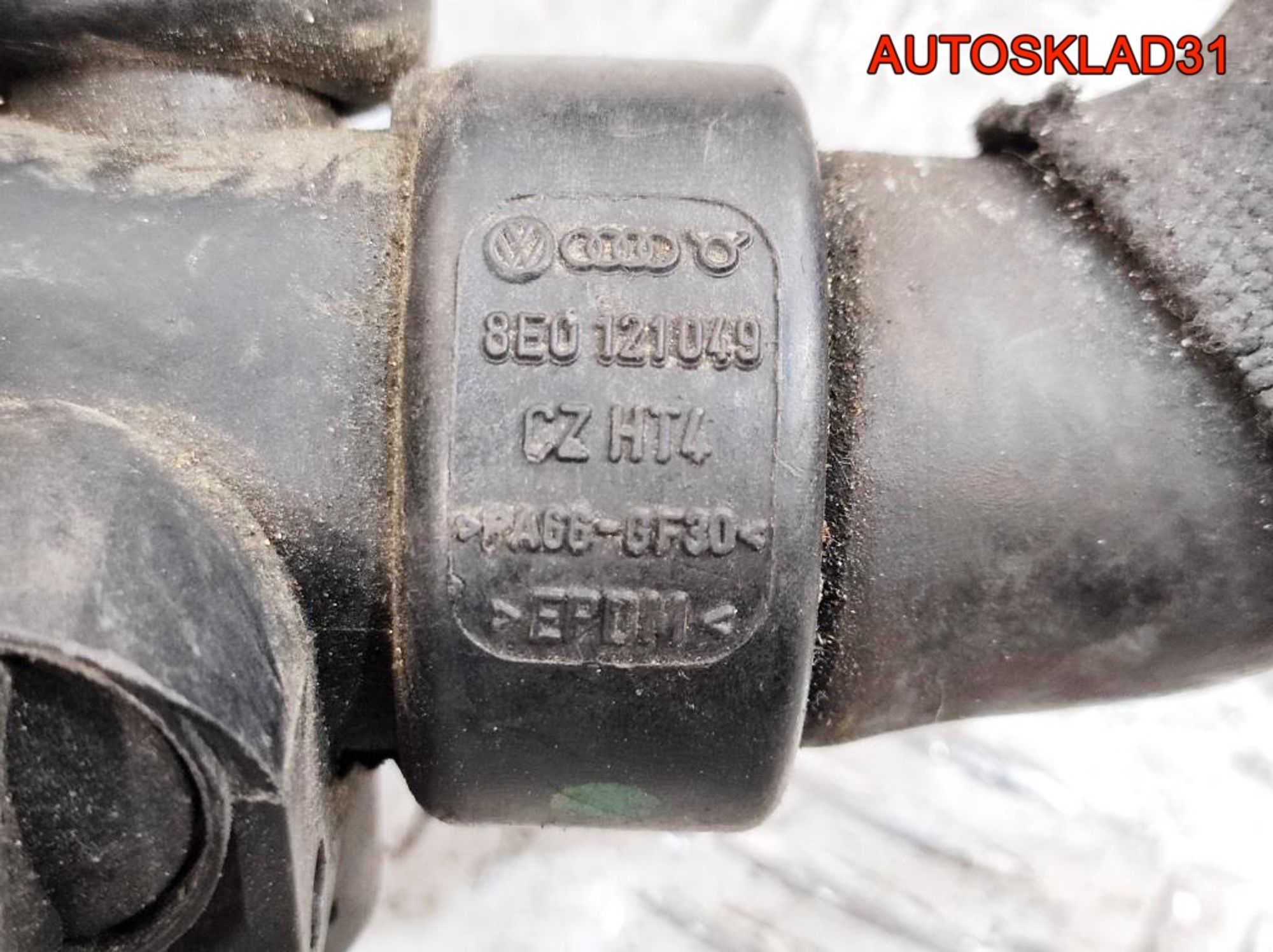 Патрубок радиатора Audi A4 B6 2,0 ALT Бензин 8E0121049, 1500 рублей, Дубовое