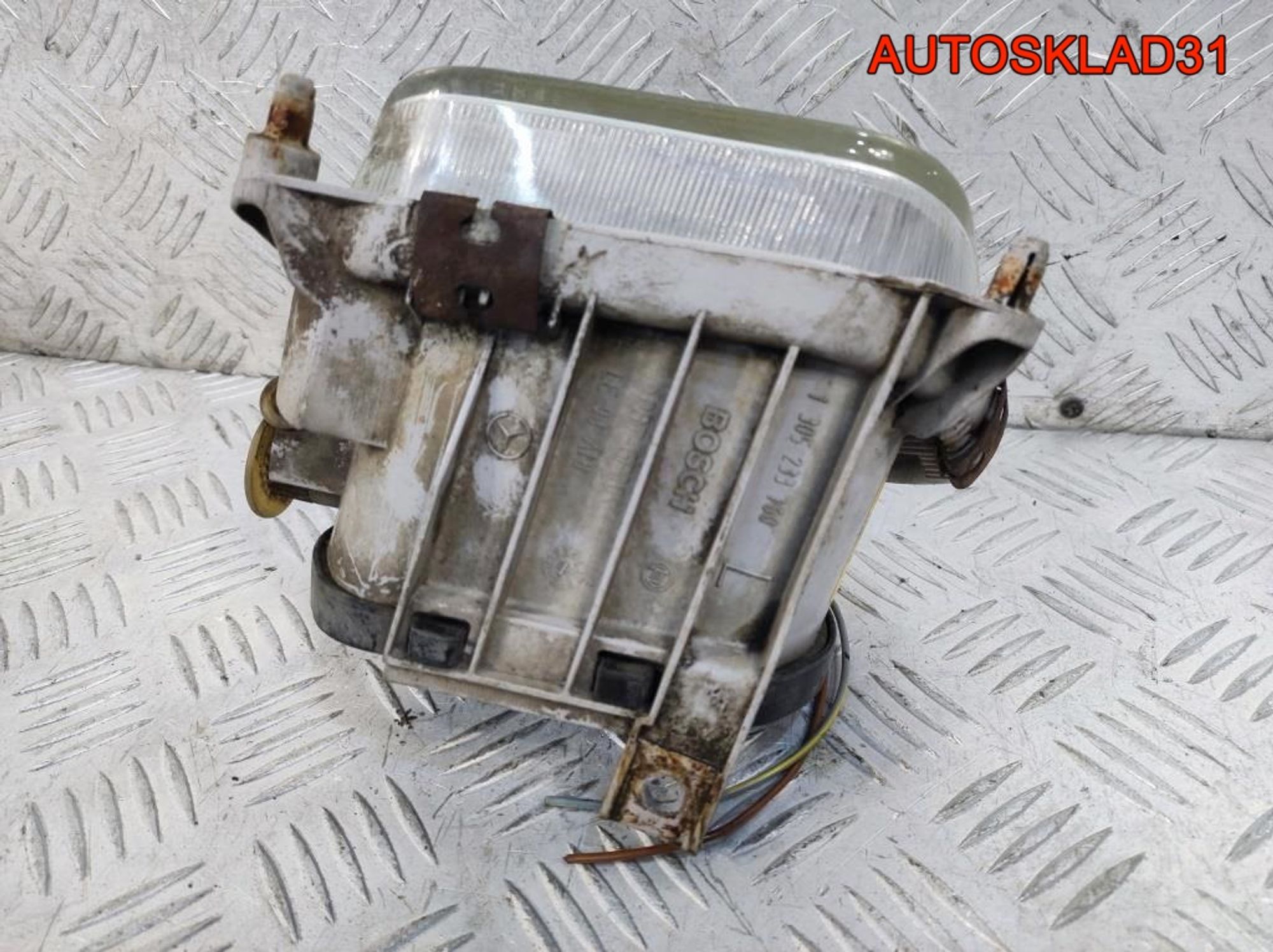 Фара противотуманная левая Mercedes W210 Дорест, 1400 рублей, Дубовое