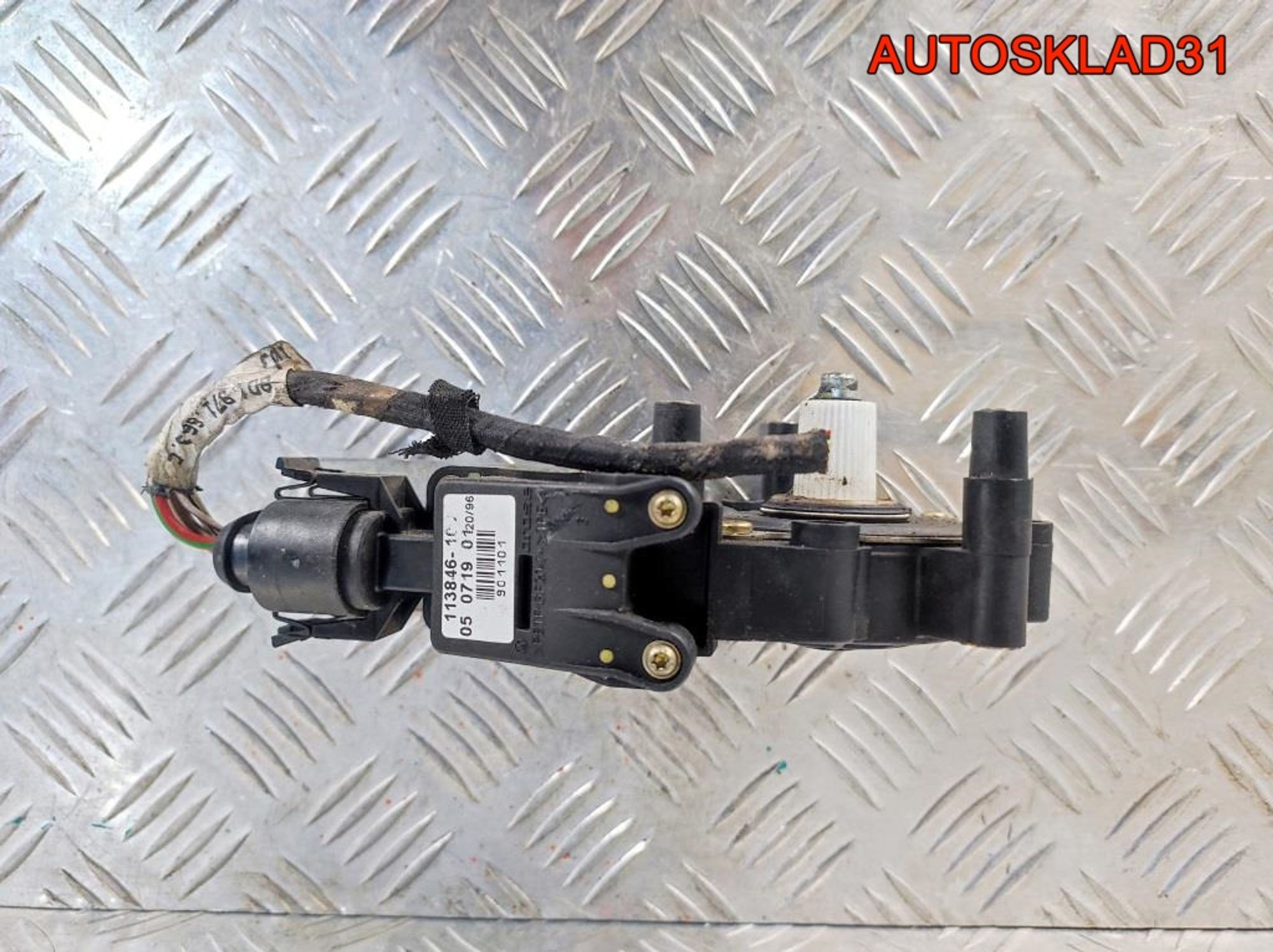 Моторчик стеклоподъёмника Audi A4 Б5 8D0959802B, 800 рублей, Дубовое