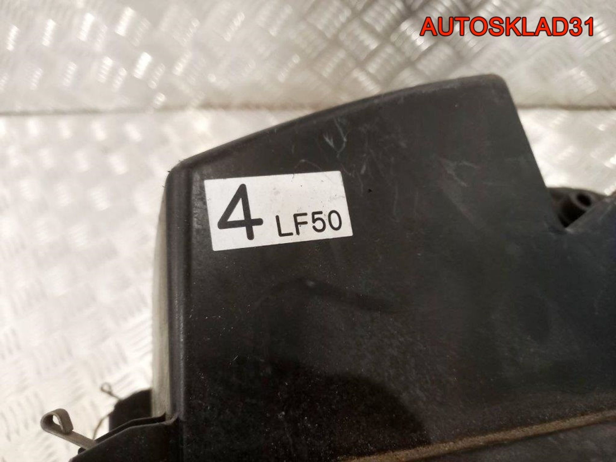 Корпус воздушного фильтра Mazda 3 BK LF5013320B, 1400 рублей, Дубовое