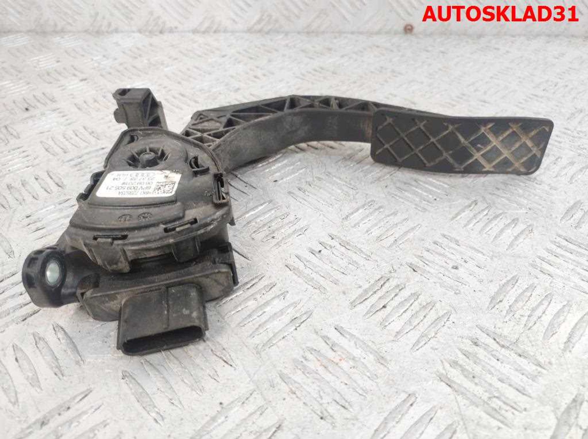 Педаль газа Audi A6 C7 3,0 CDU Дизель 8K1723523A, 2000 рублей, Дубовое
