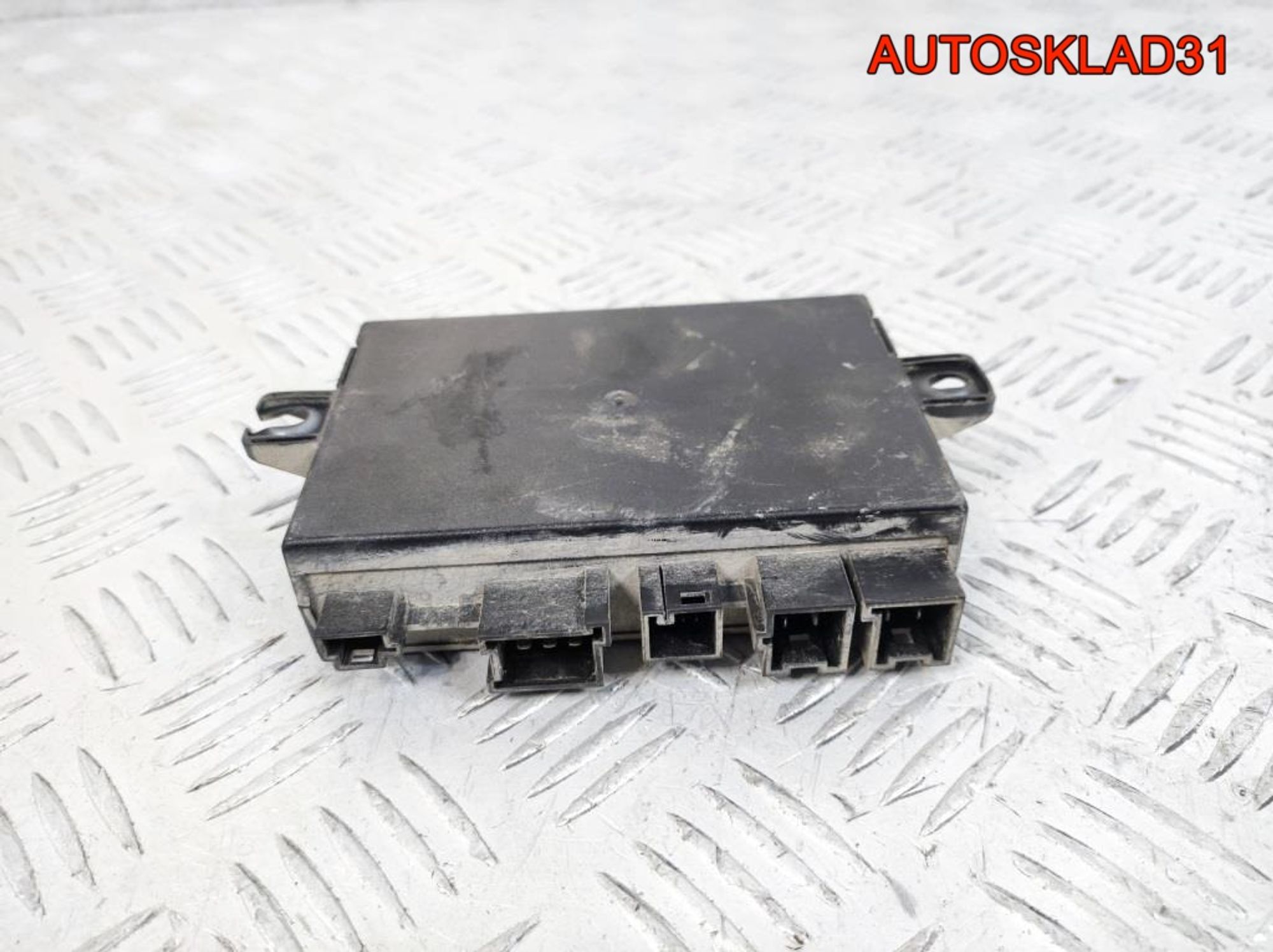 Блок согласования фаркопа Mercedes W203 1695455632, 4500 рублей, Дубовое