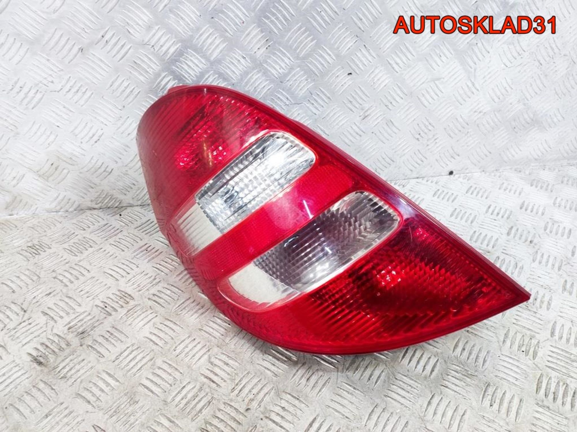 Фонарь задний левый Mercedes Benz W169 A1698200364, 1700 рублей, Дубовое