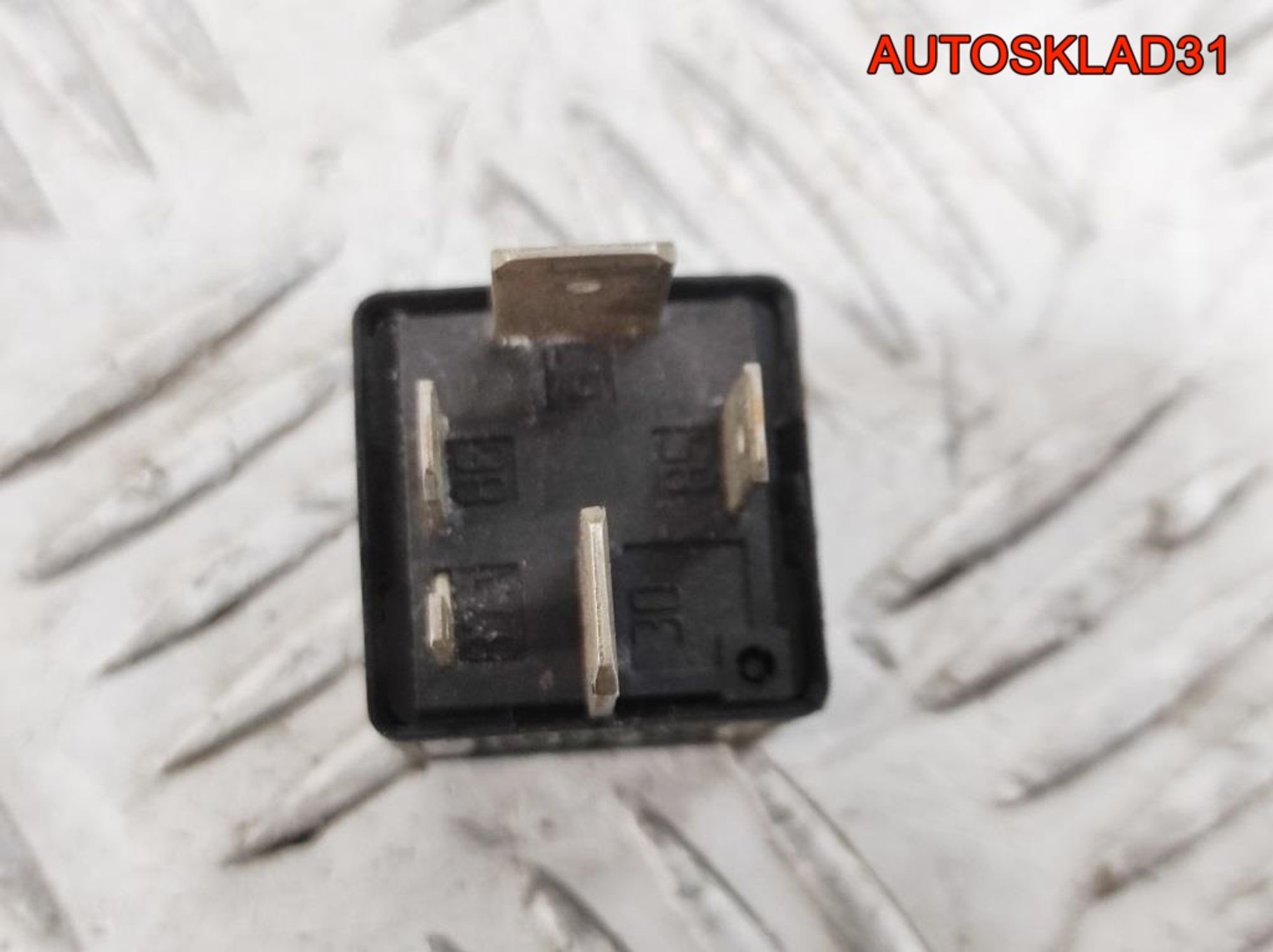 Реле №178 ABS Volkswagen Passat B4 357927843, 600 рублей, Дубовое