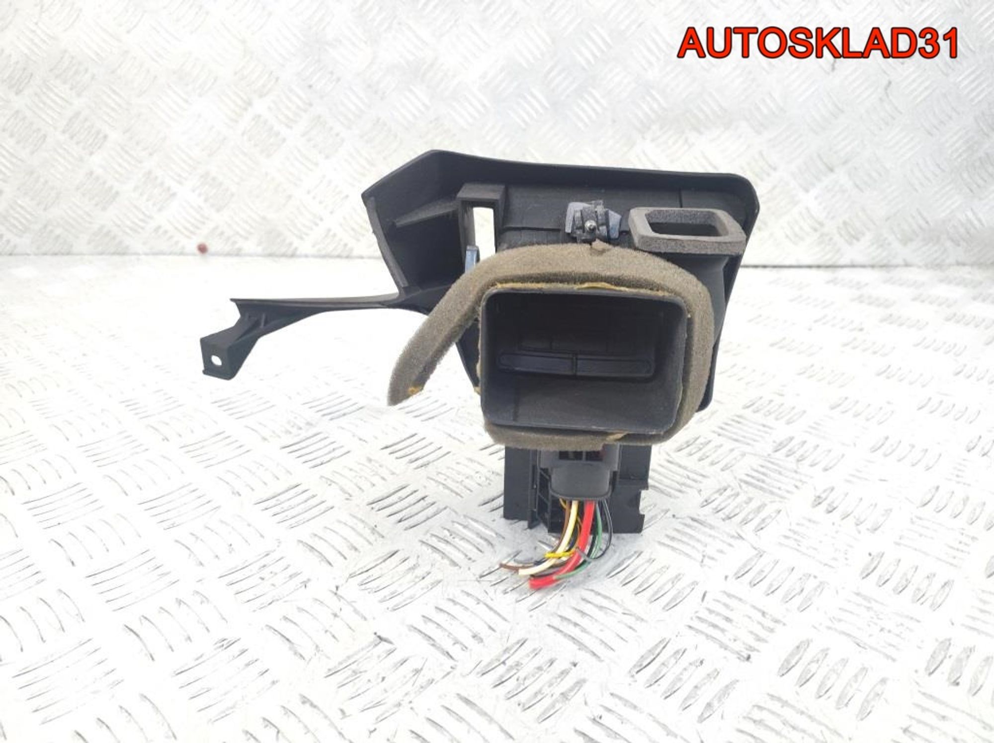 Дефлектор воздушный левый Opel Vectra B 90463805, 500 рублей, Дубовое