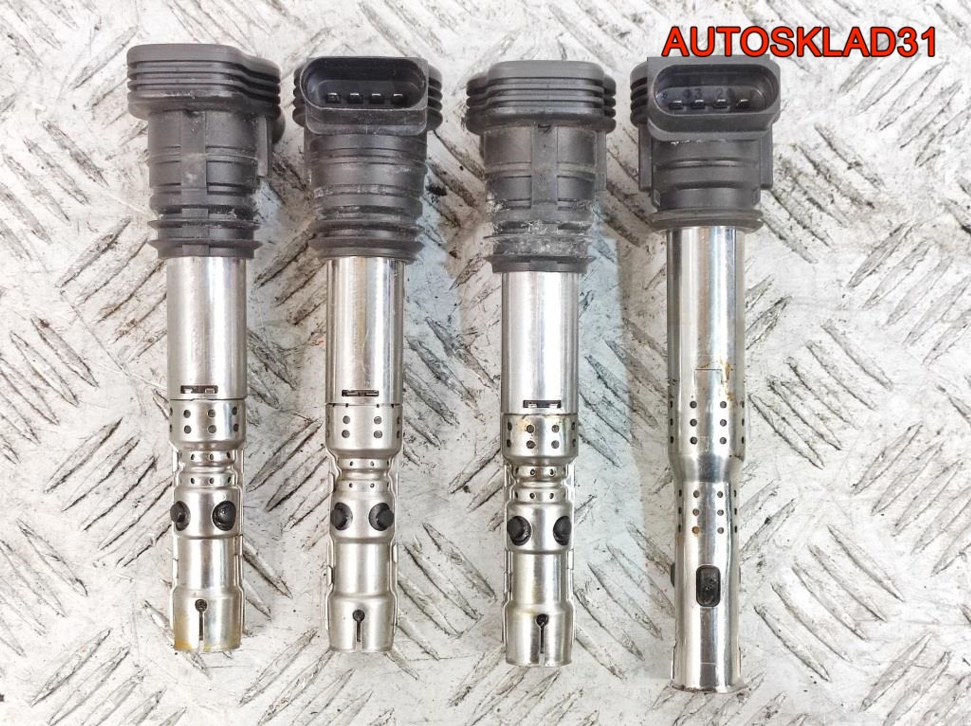 Катушка зажигания Audi A4 B7 2,0 ALT 06A905115D, 700 рублей, Дубовое