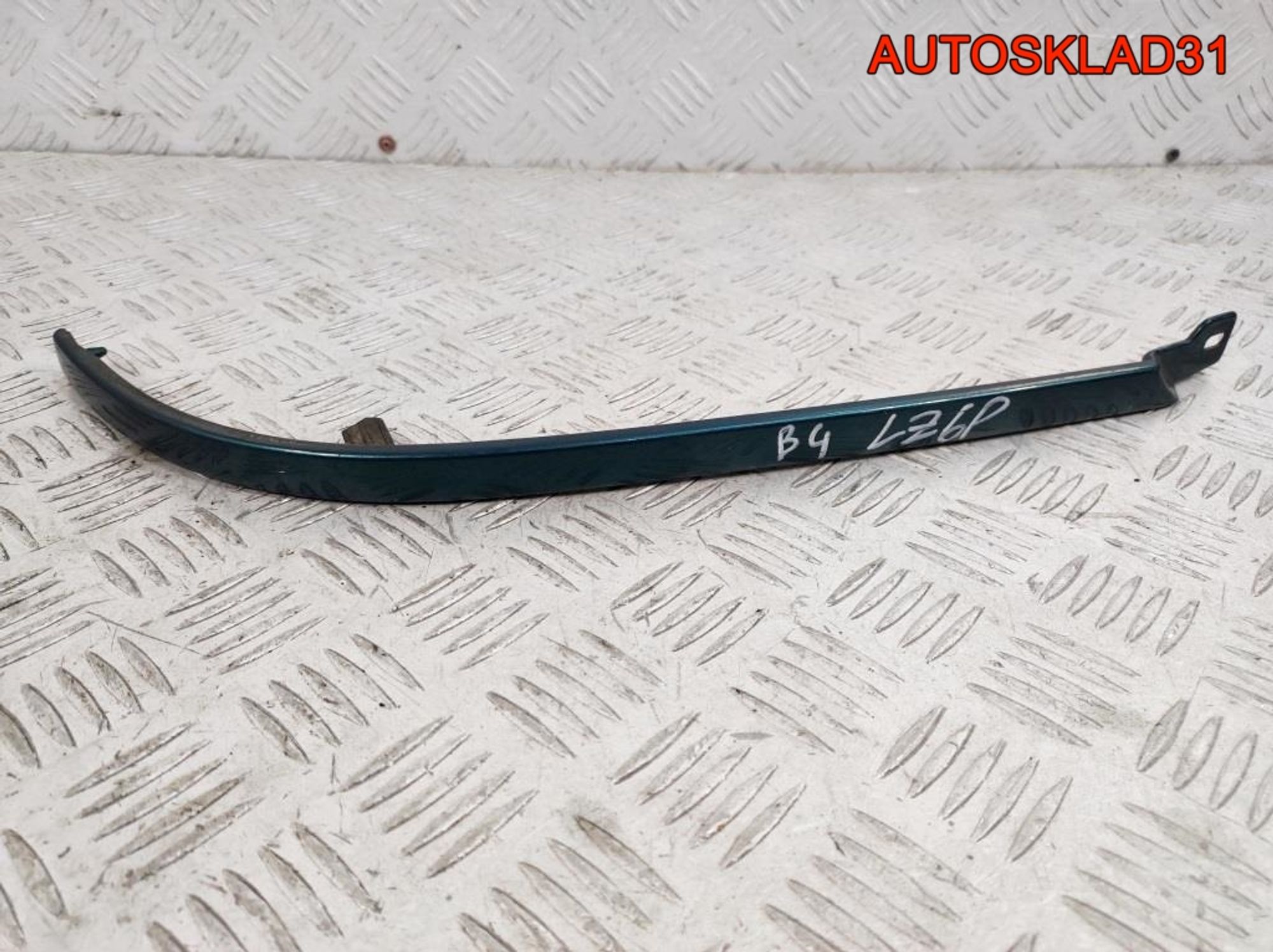 Планка под фару правая Audi 80 B4 8A0853208A, 1200 рублей, Дубовое