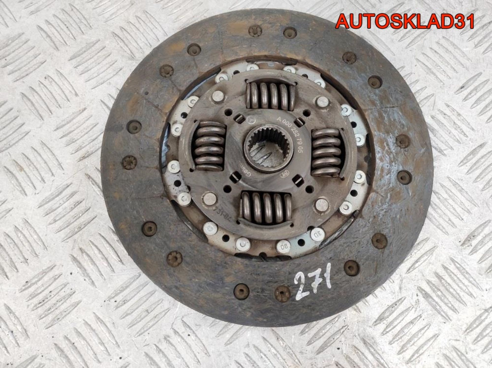 Маховик в сборе со сцеплением Mercedes W203 A2710300505, 14400 рублей, Дубовое